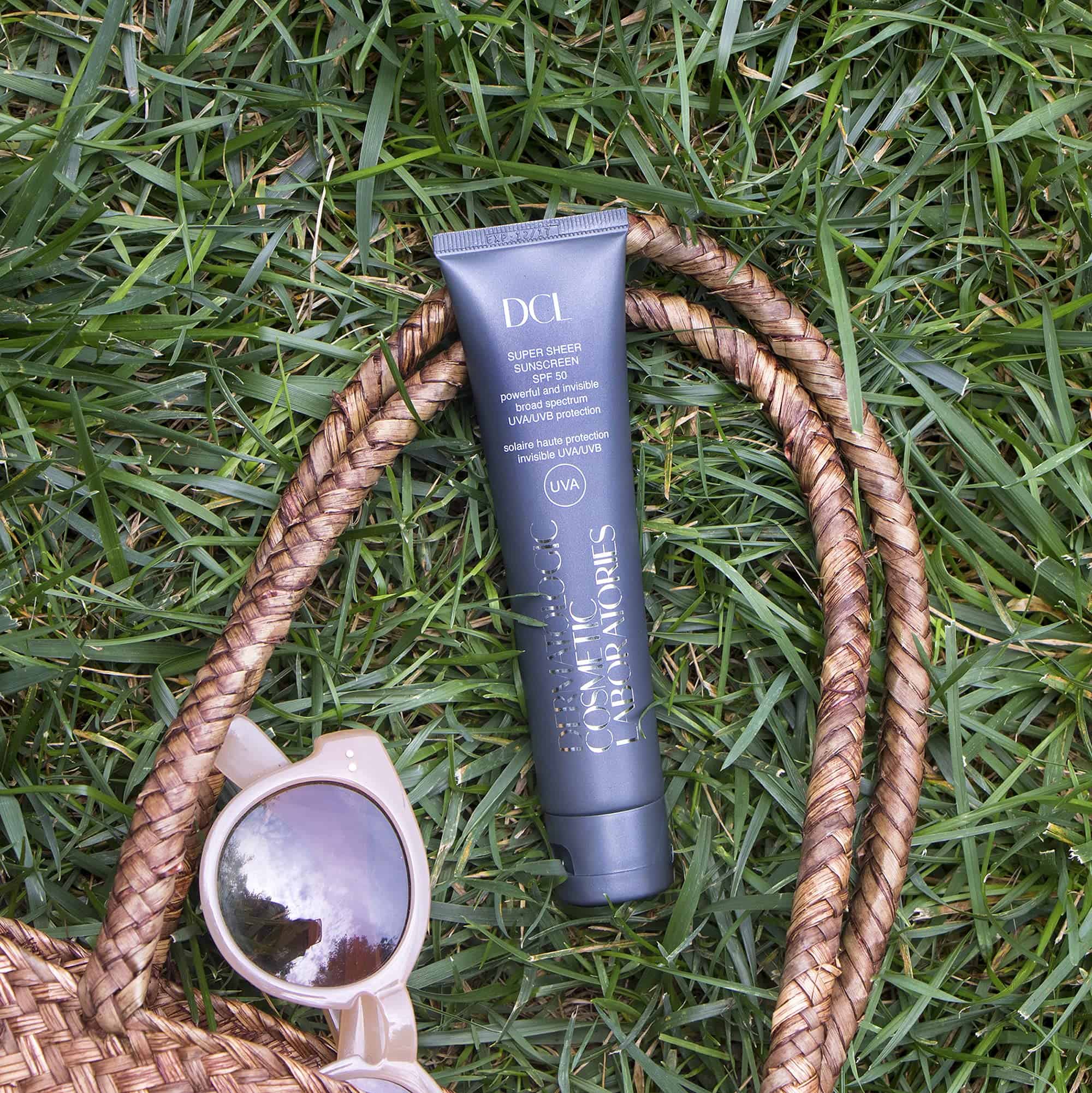 Protector Solar Super Sheer SPF 50 de DCL Skincare, Amplio - Imagen 4