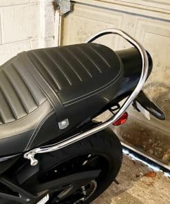 Barra de agarre para pasajero trasero de motocicleta