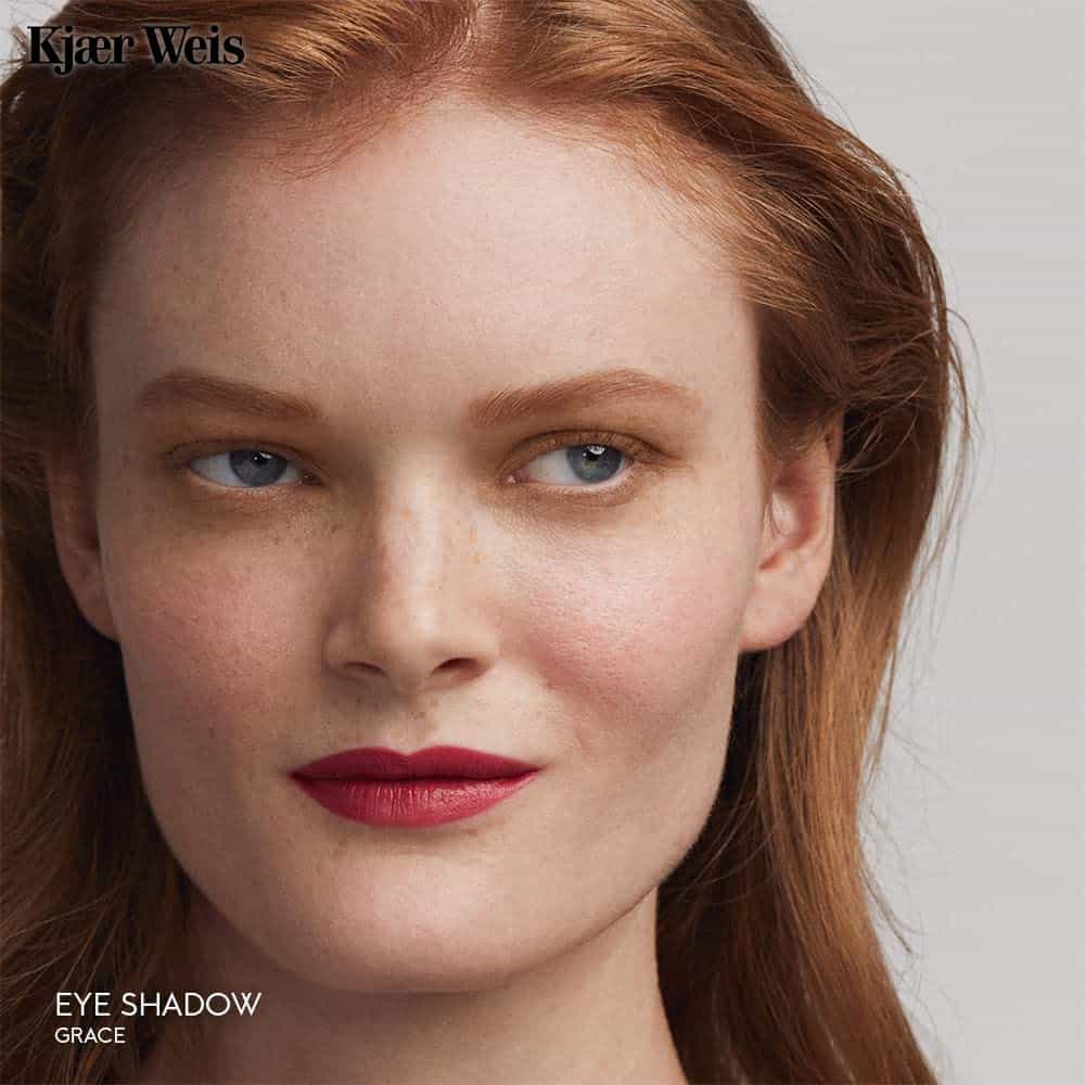 Sombra de ojos en polvo Kjaer Weis. Sombra de ojos marrón - Imagen 3