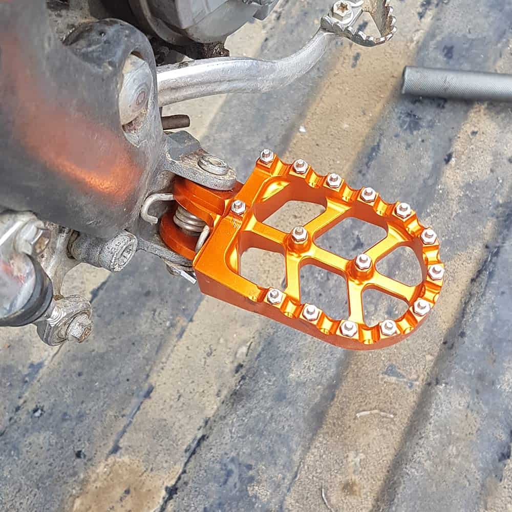 USTPO Reposapiés de Motocicleta Pedales Reposapiés CNC para - Imagen 3