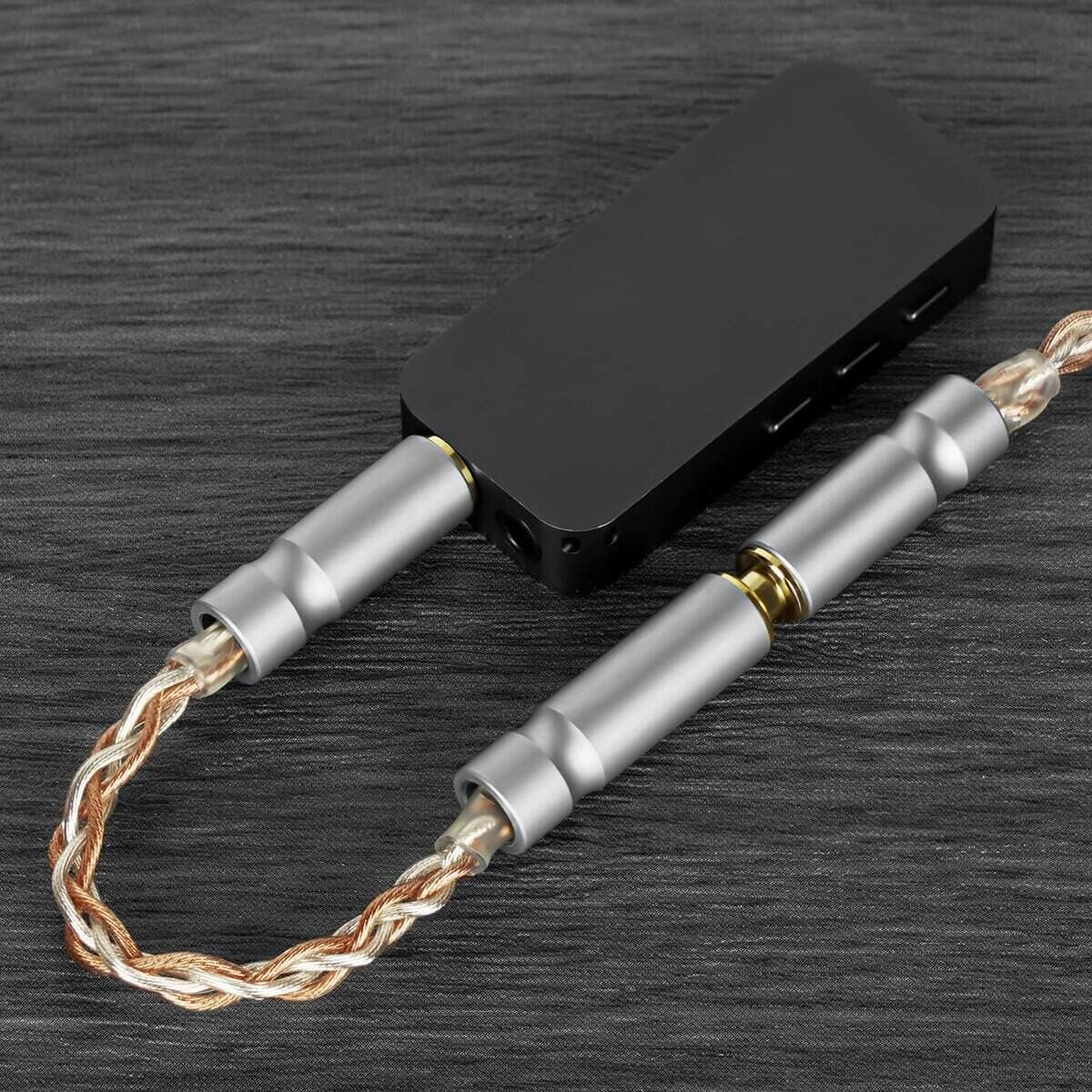 Adaptador de Conector de Auriculares Balanceado Geekria - Imagen 6
