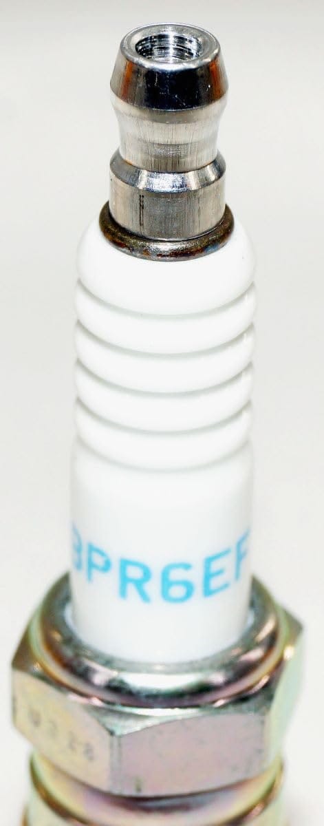 Bujía NGK BPR6EFS 3623 (Paquete de 8) Escort Fiesta Granada - Imagen 8