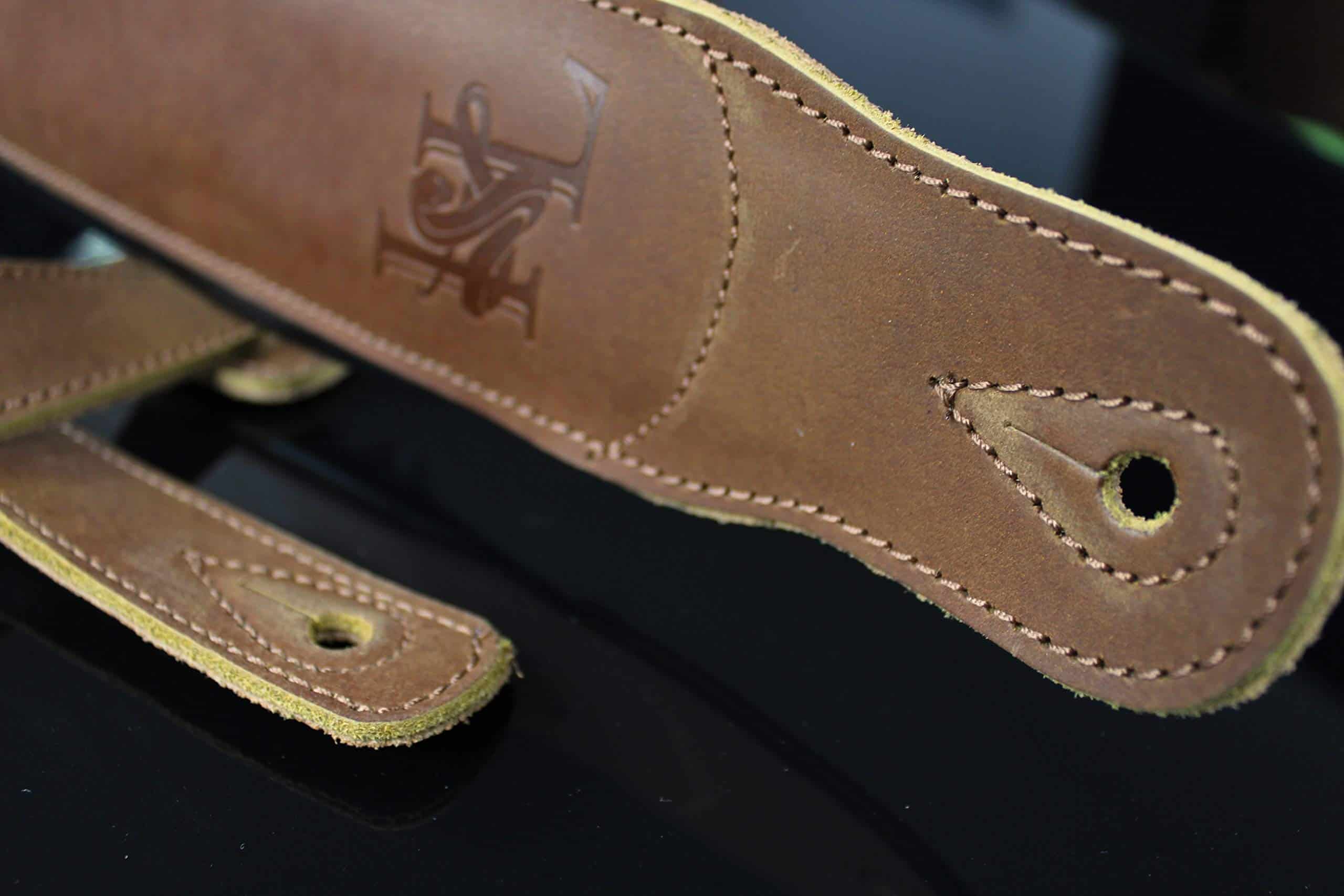 Correa de Guitarra y Bajo Doble Acolchada de Cuero Marrón - Imagen 7