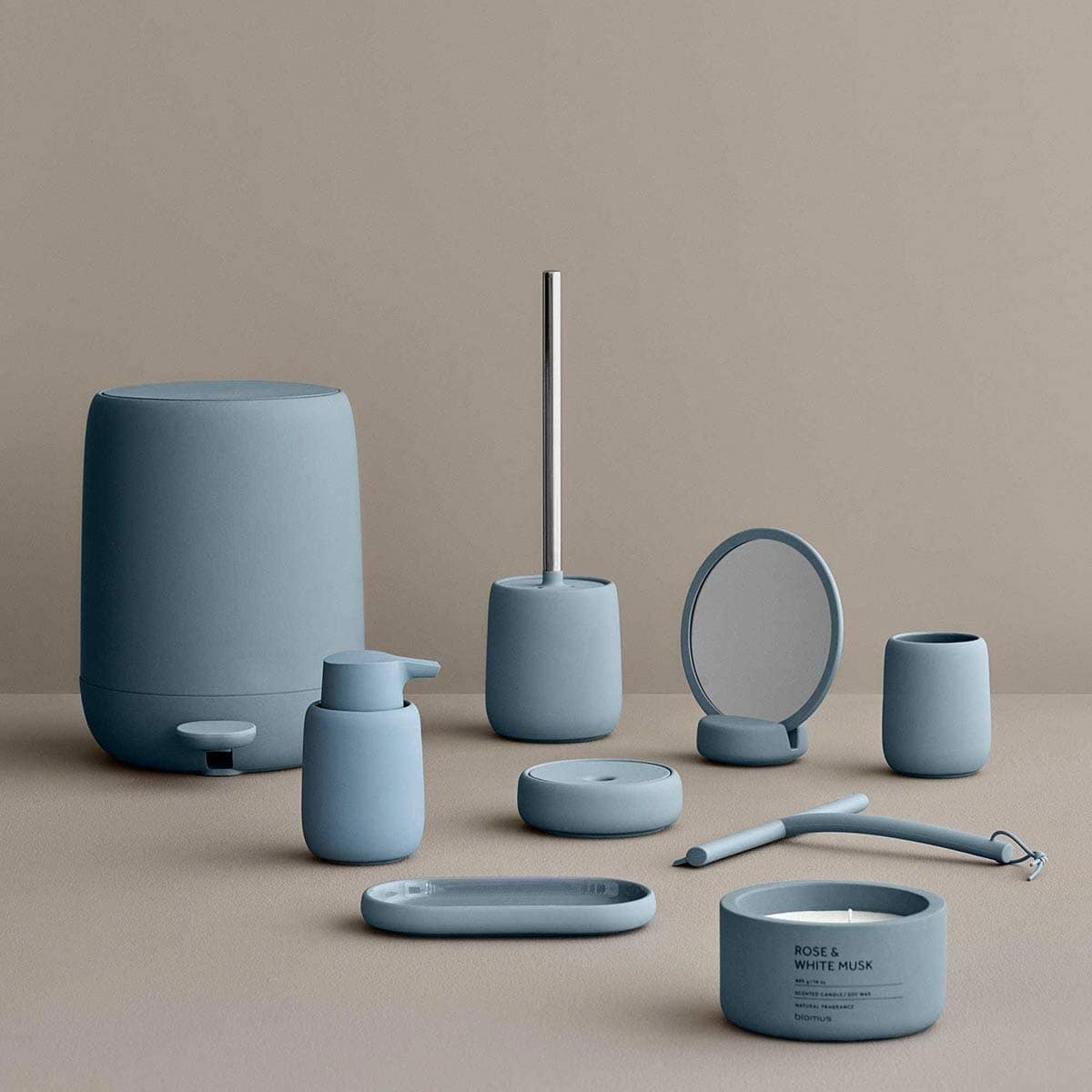 Espejo de maquillaje con aumento de blomus SONO - Imagen 3