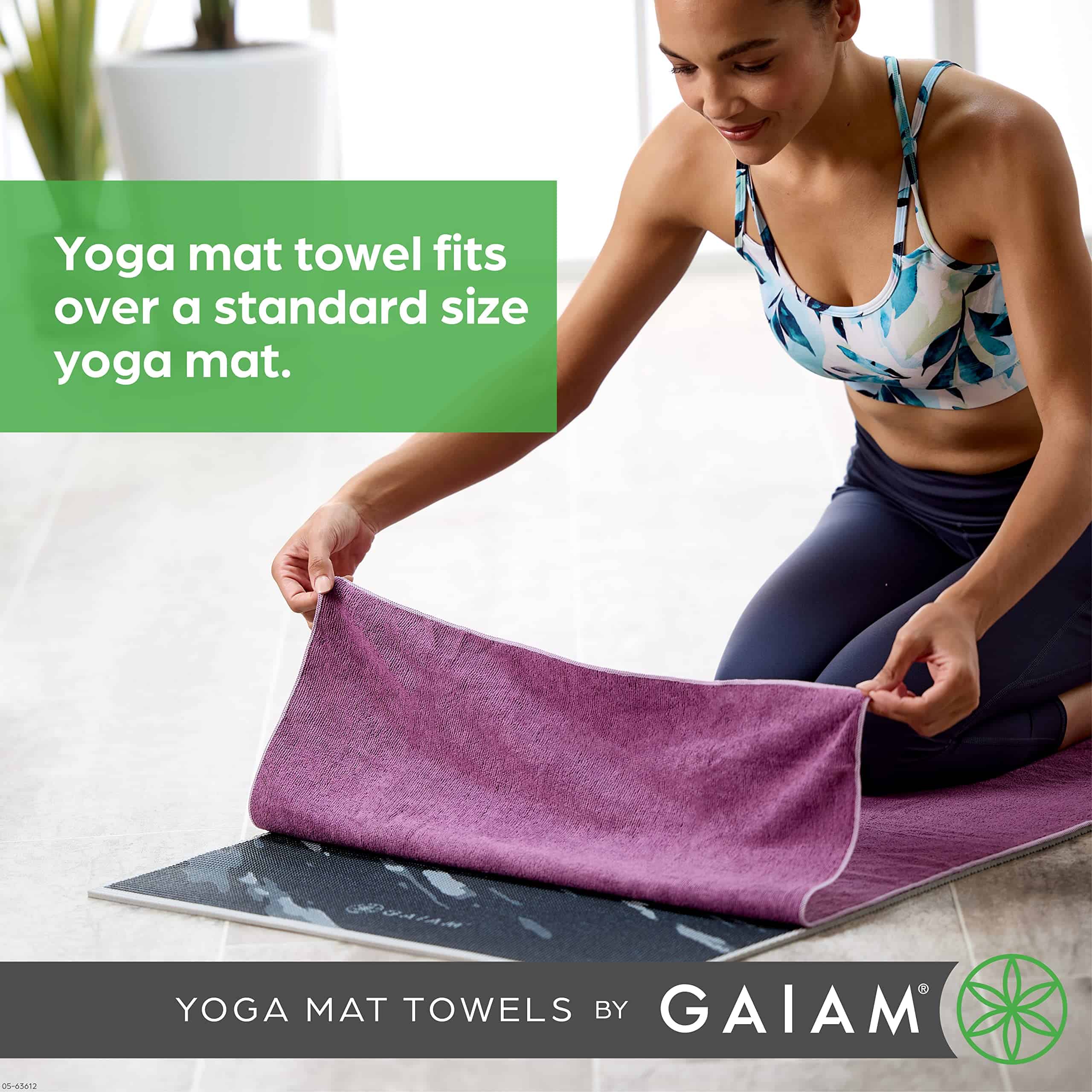 Toalla de Yoga Gaiam de Microfibra para Tapete -Lila - Imagen 3