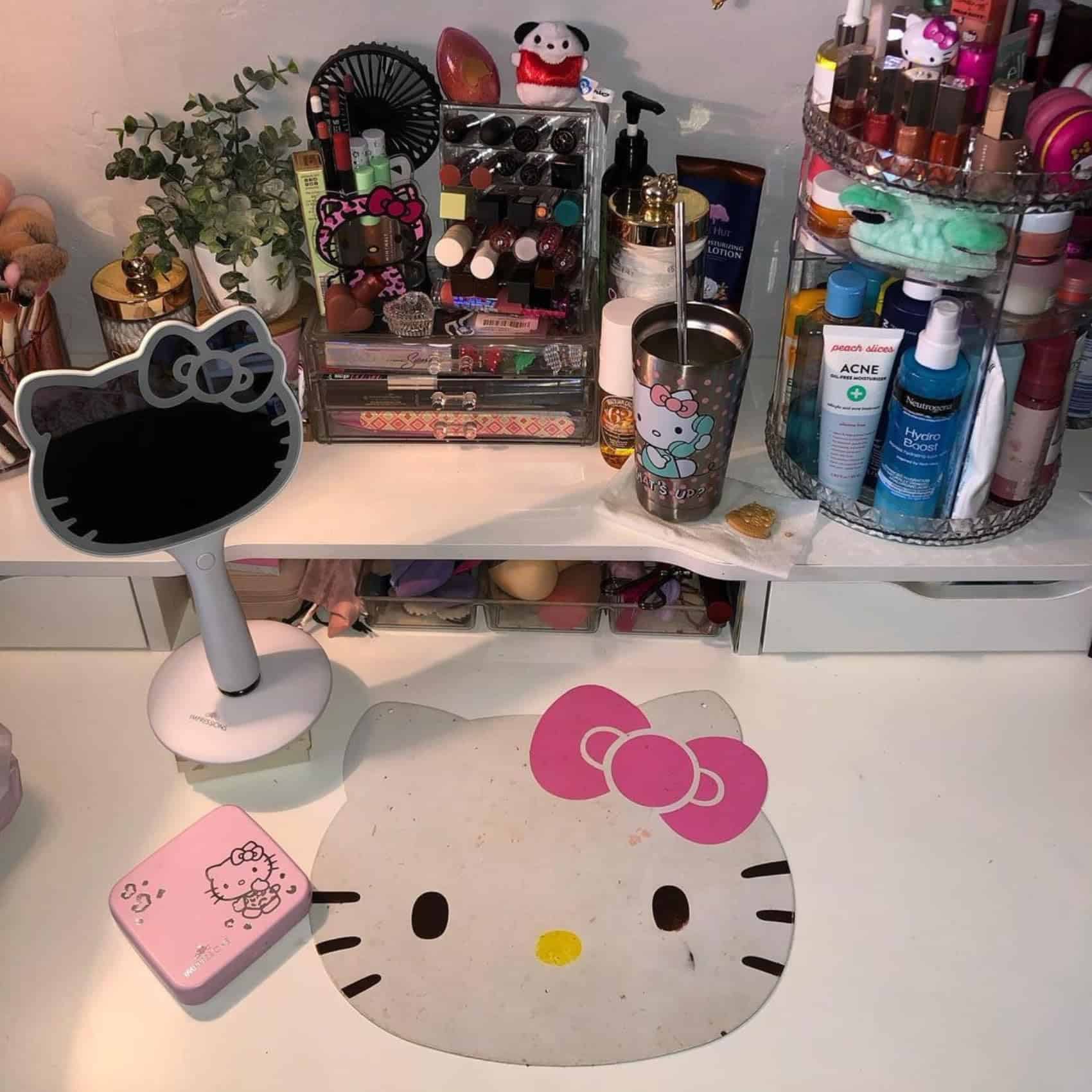 Espejo de mano LED Hello Kitty de Impressions Vanity, - Imagen 7