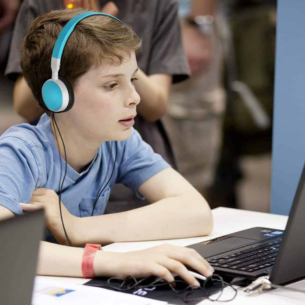 Audífonos Keewonda con Cable para Aula, Paquete de 5 - Imagen 8