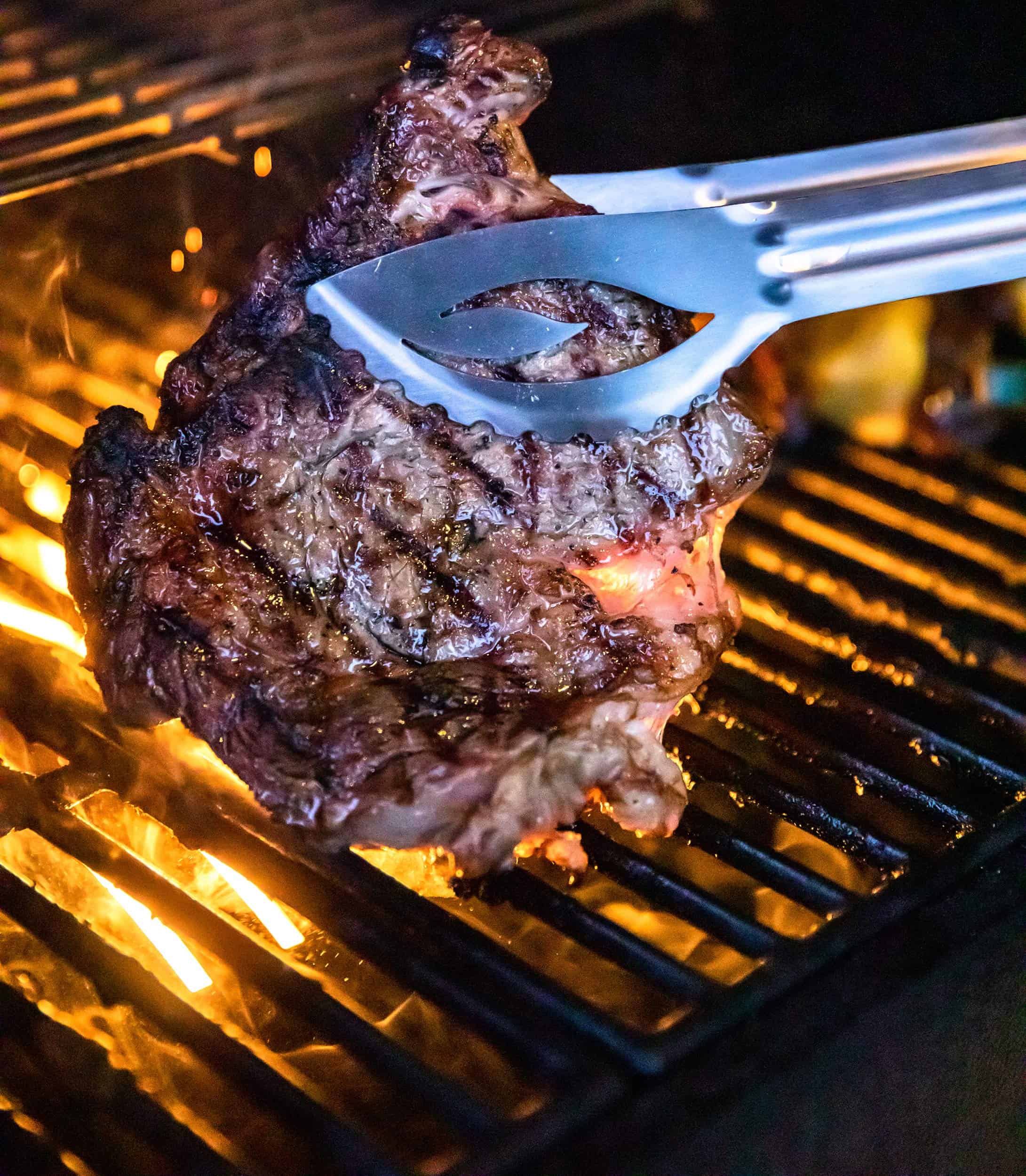 Pinzas para Parrilla Ignite con Eje Reforzado y Mango de - Imagen 7