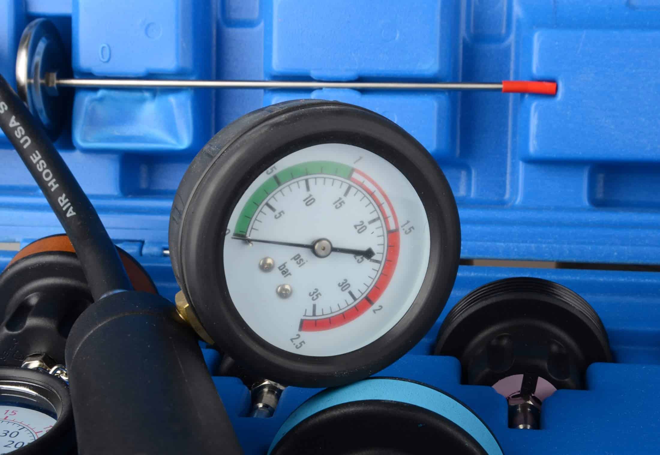 Juego de 28 piezas de probador de presión de radiador - Imagen 6