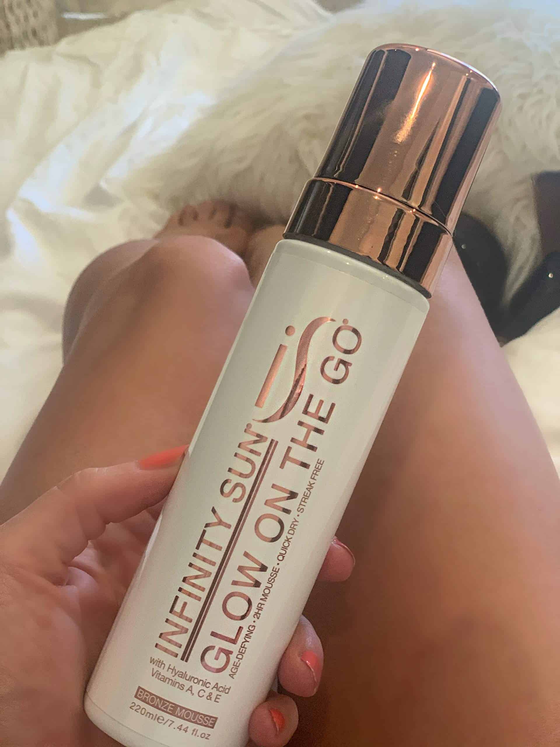 Infinity Sun, Glow on the Go | Autobronceador Mousse Bronce - Imagen 3