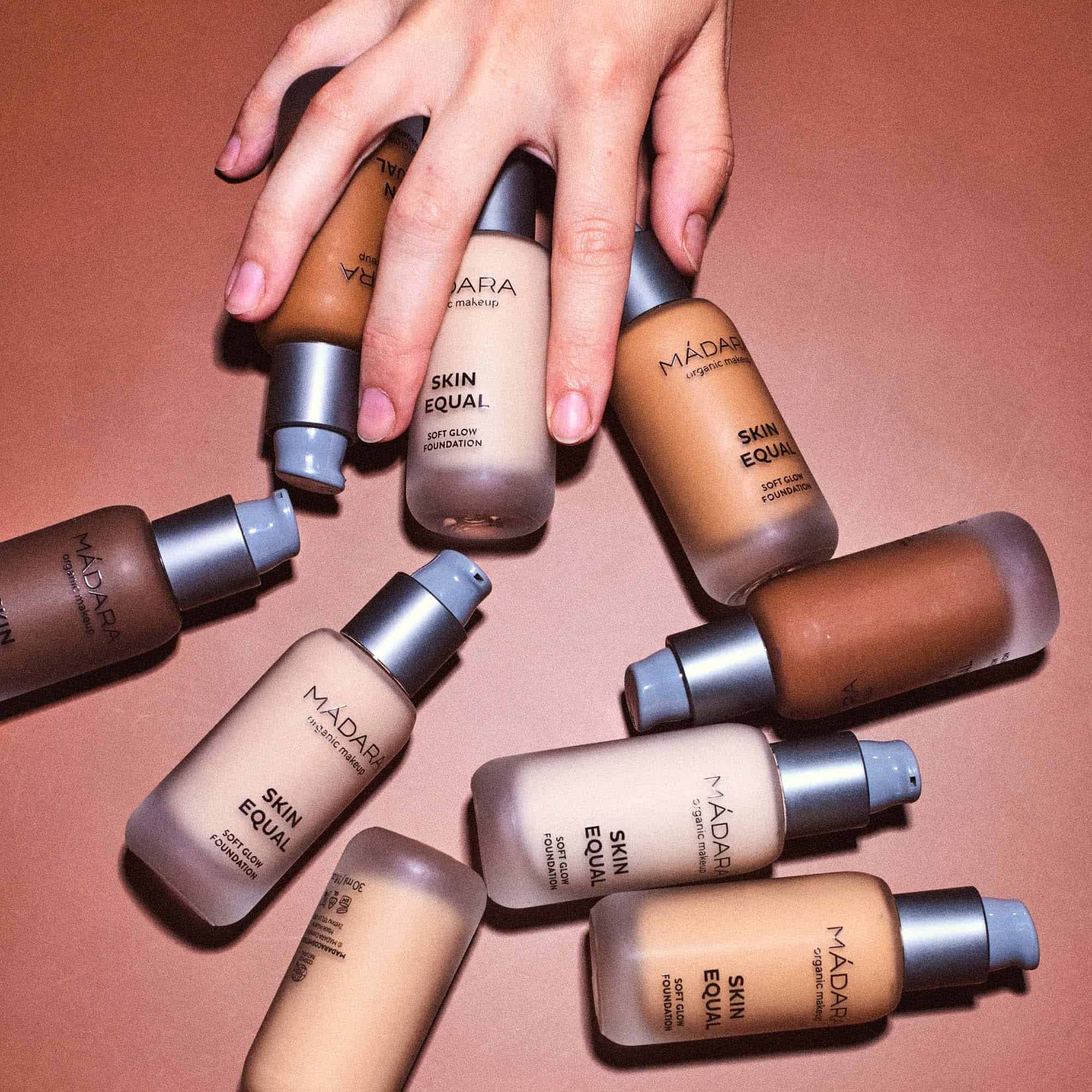 Base de maquillaje orgánica MÁDARA | Skin Equal Soft Glow - Imagen 8