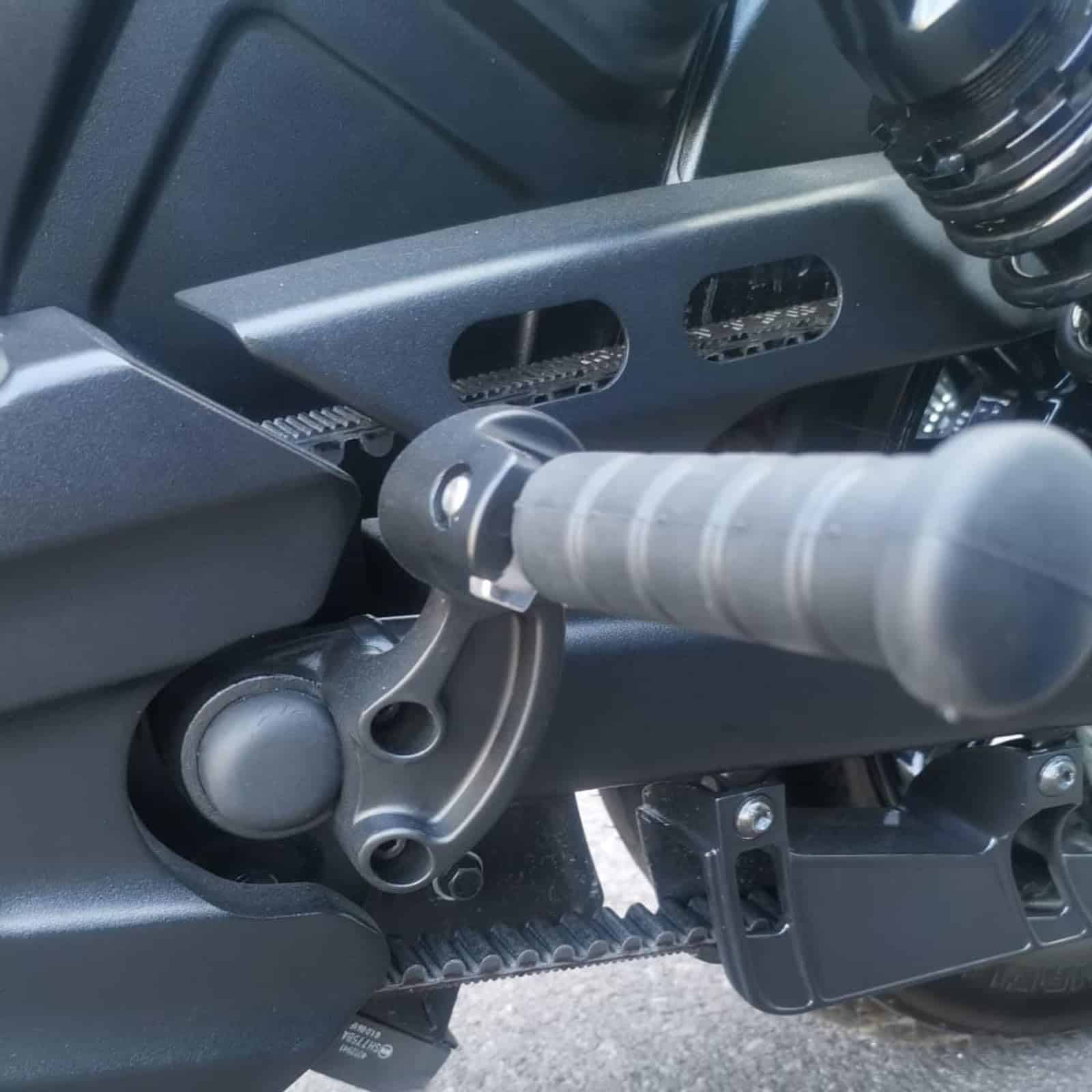Worldmotop Reposapiés de pasajero trasero para motocicletas - Imagen 3
