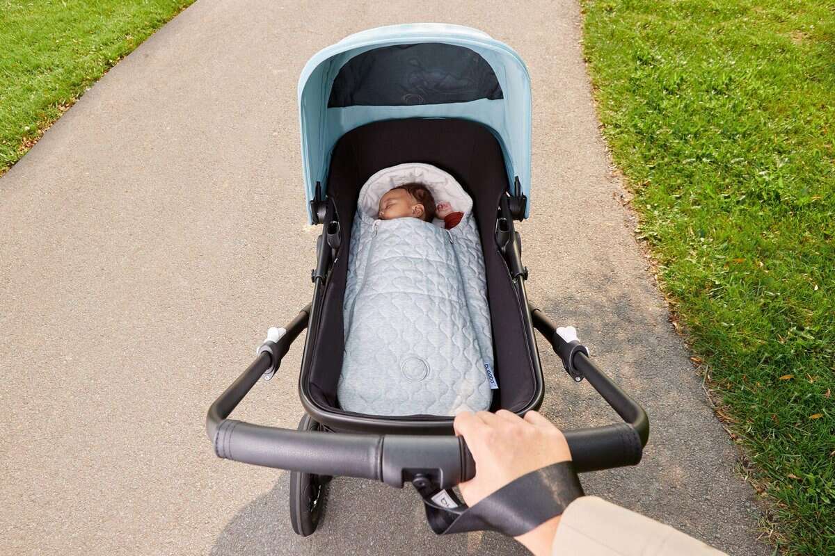 Bugaboo Newborn Inlay - Saco de Abrigo Adecuado desde el - Imagen 7