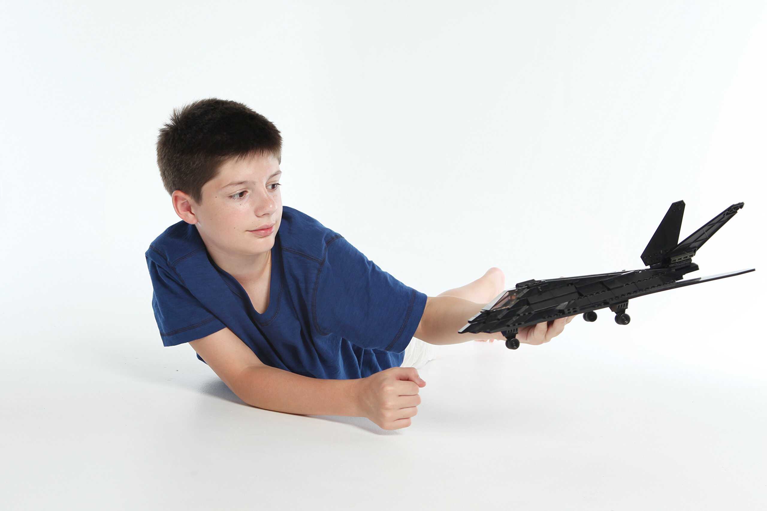 Kit de Construcción de Avión de Combate Furtivo Ultimate - Imagen 5