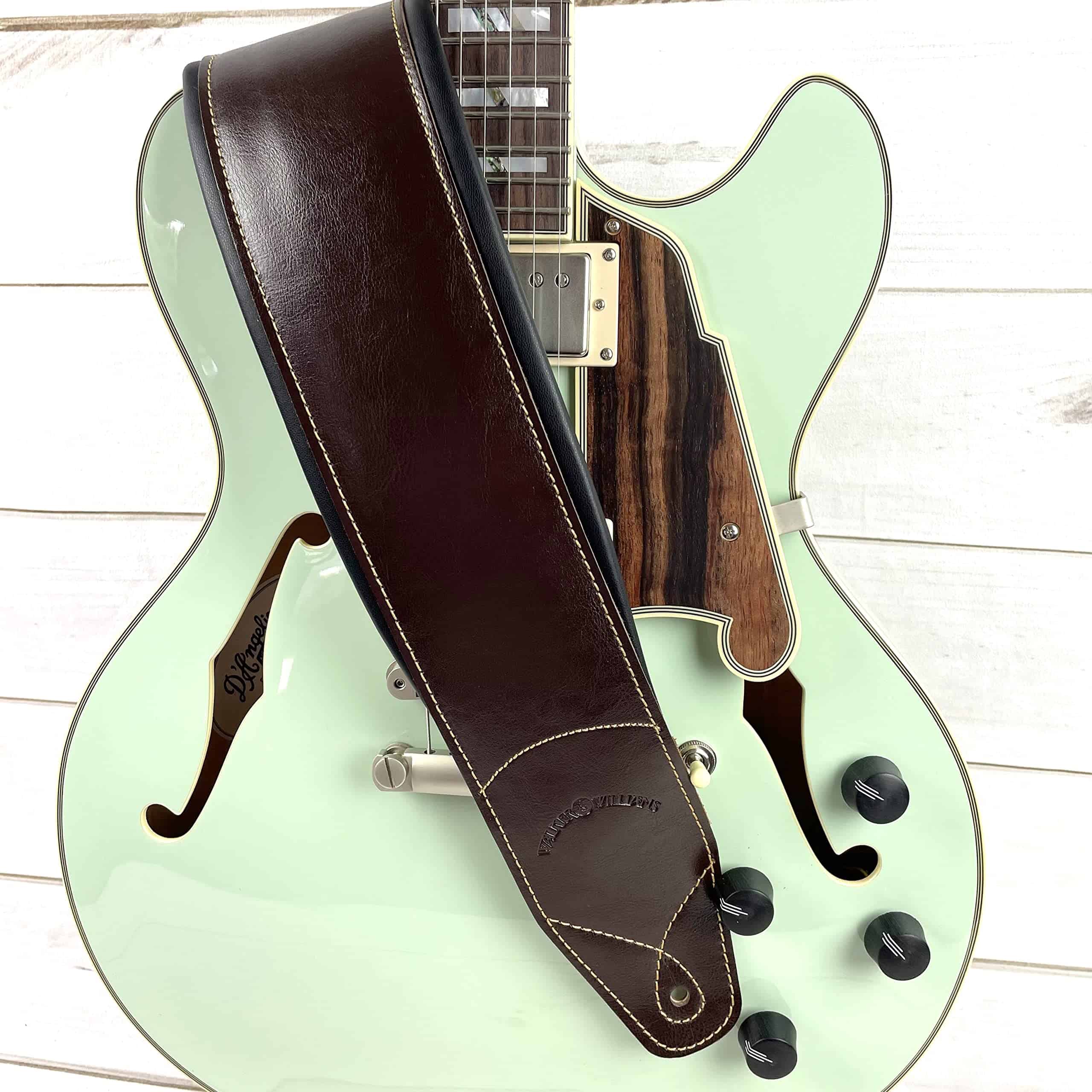 Correa de guitarra Walker & Williams Super Wide 4" de cuero - Imagen 3