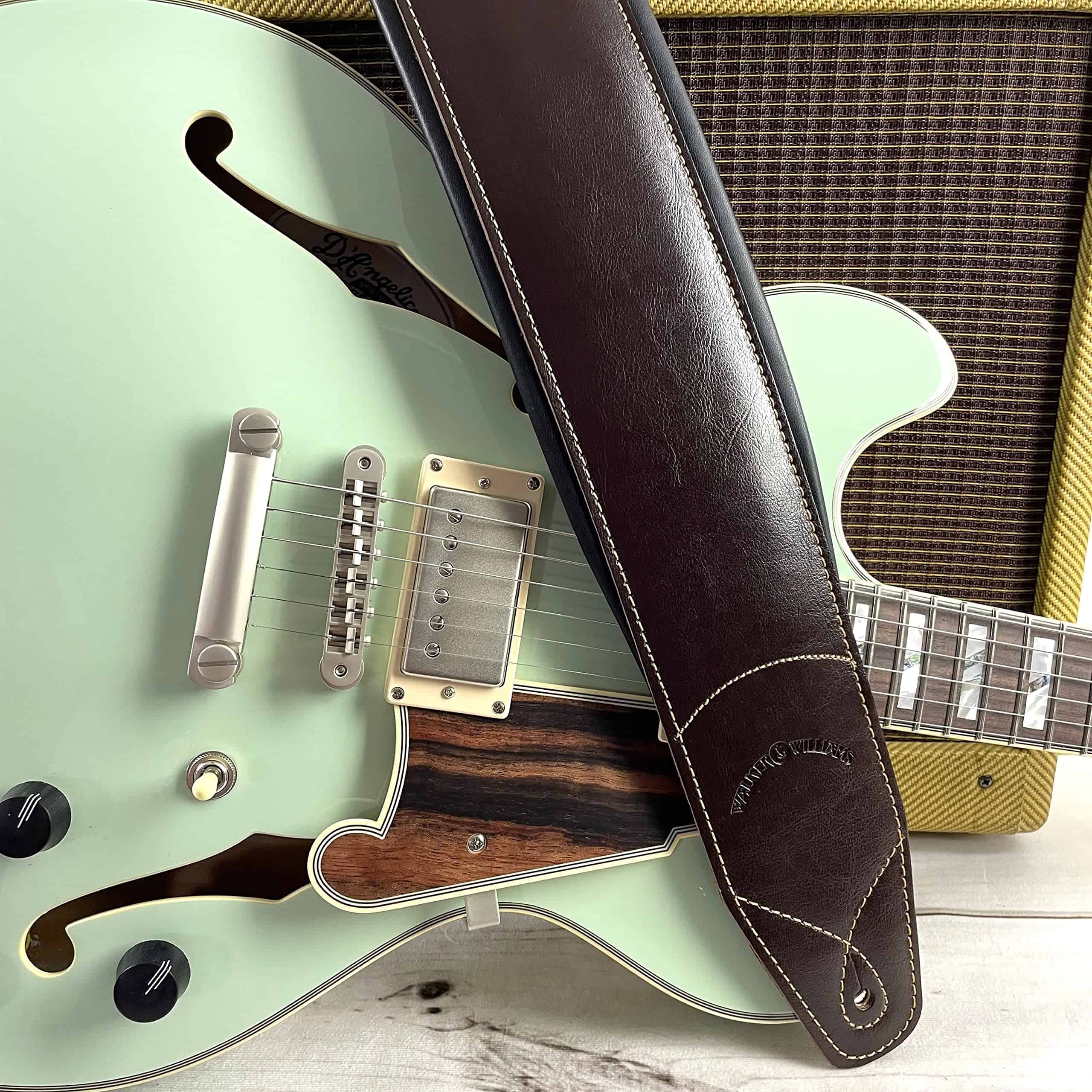 Correa de guitarra Walker & Williams Super Wide 4" de cuero - Imagen 7