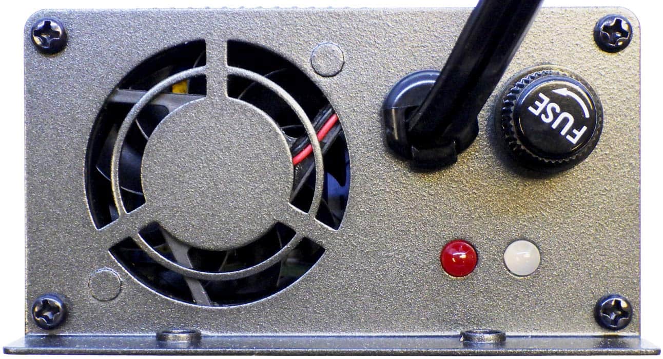 Cargador Schauer JAC0524: 24 Voltios, 5 Amperios con - Imagen 3