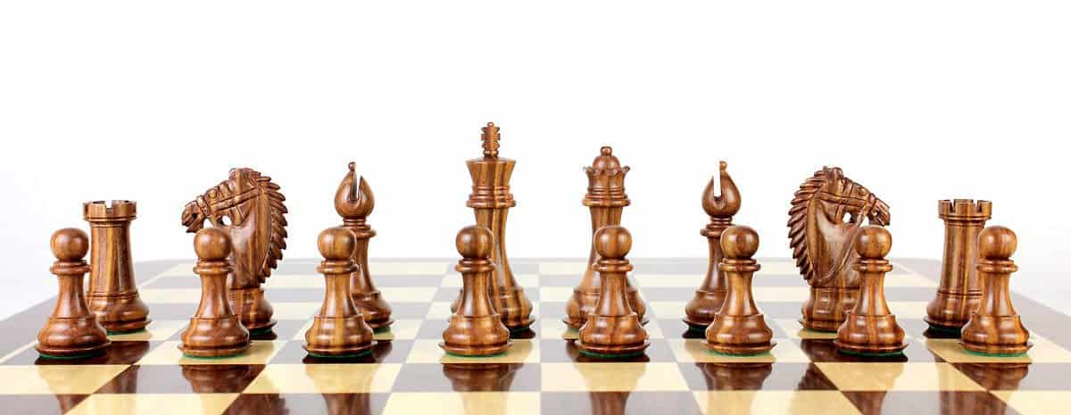 Juego de Ajedrez - Piezas de Ajedrez de Palo Santo - Imagen 5