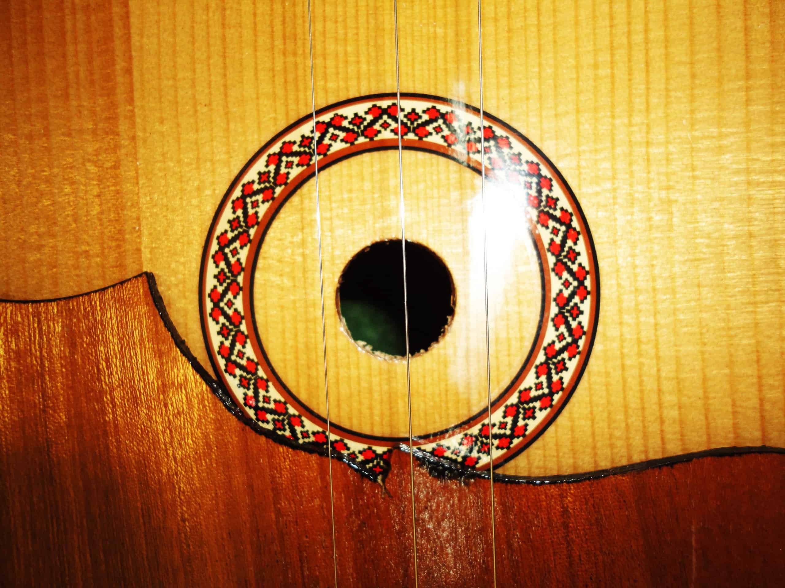 Nueva Balalaika Rusa Trembita Ucraniana de 3 Cuerdas Prima - Imagen 4