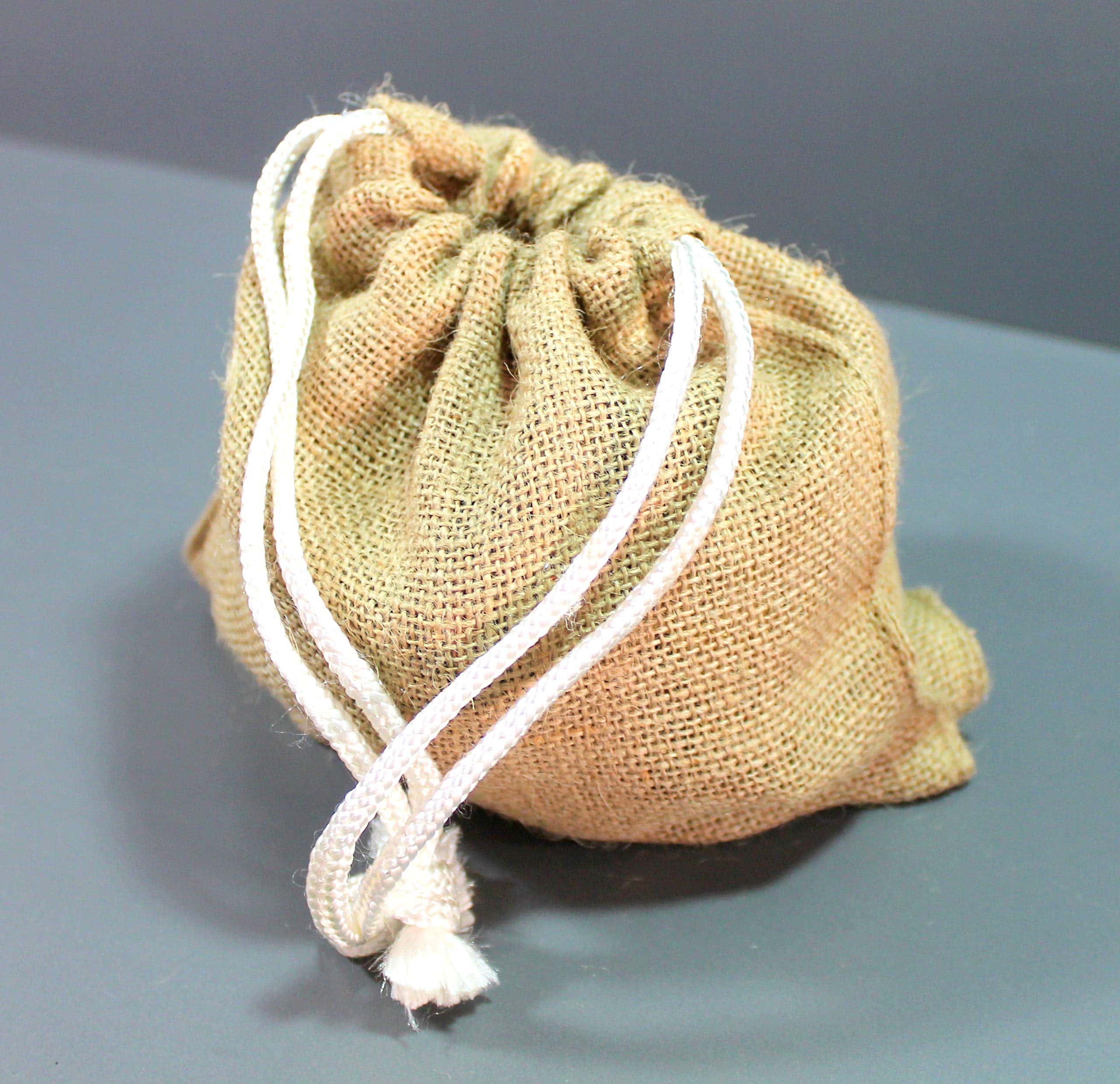 Conjunto de Piezas de Ajedrez de Latón Hecho a Mano - Imagen 7