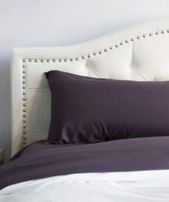 Juego de sábanas PeachSkinSheets en color berenjena - Nivel