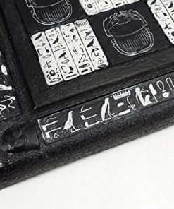 Tablero de Ajedrez Egipcio de Jeroglíficos en Blanco y