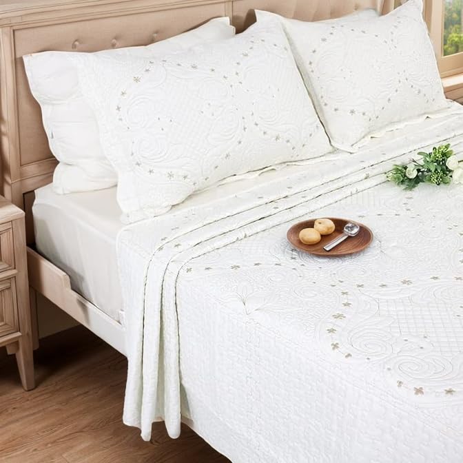 Juego de edredón romántico en color blanco crema Brandream