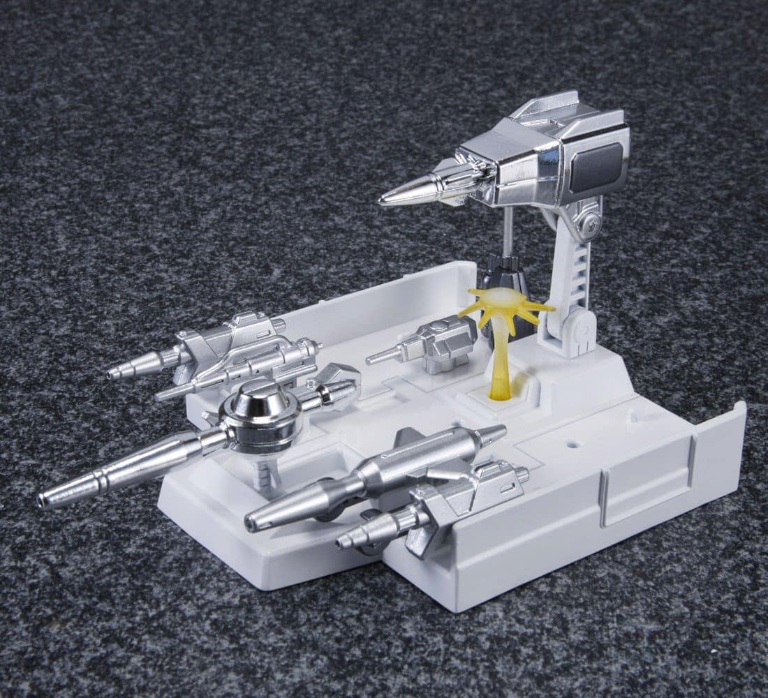 Transformers MP30 Ratchet Figura de Acción - Imagen 9