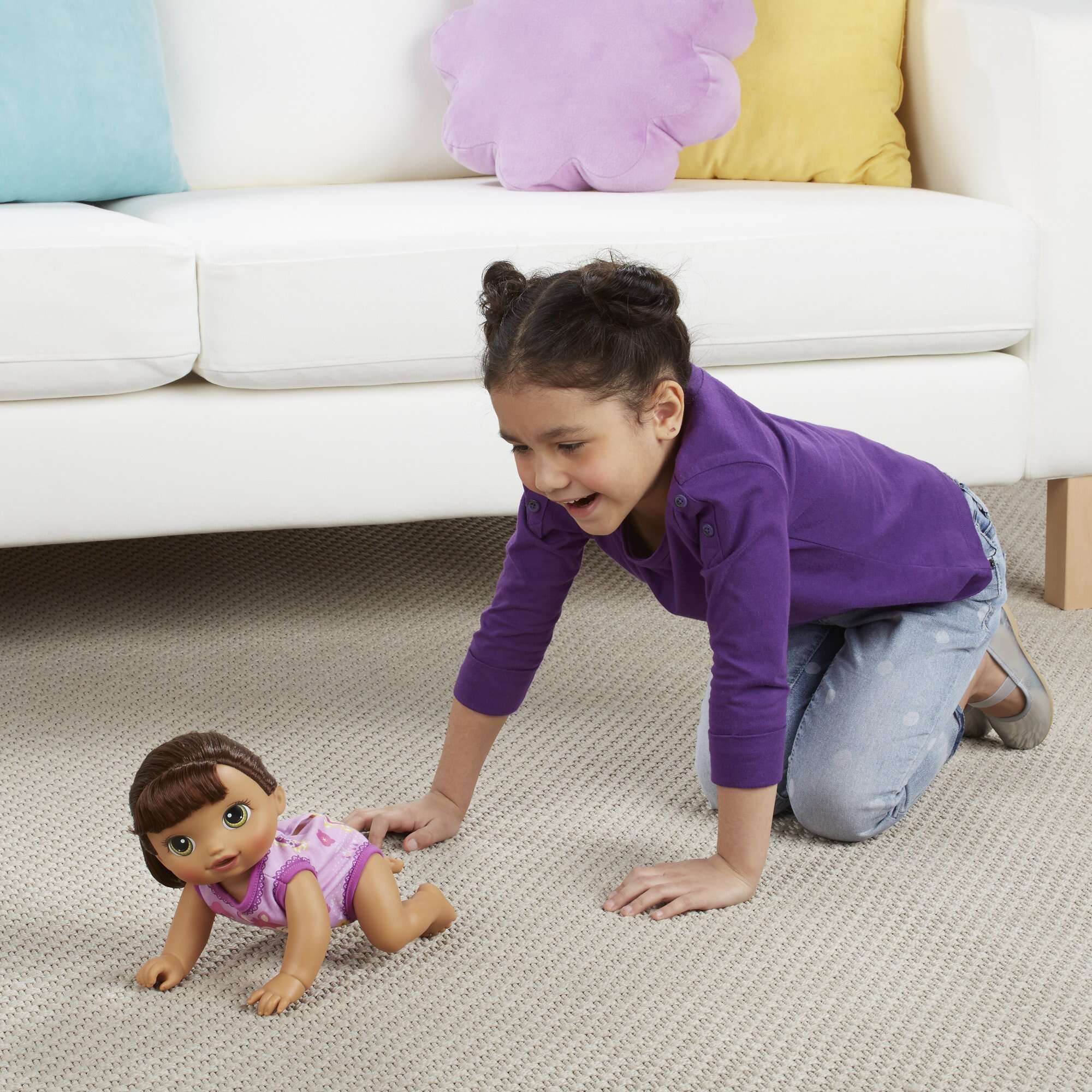 Muñeca Baby Alive Baby Go Bye Bye (Brunette) - Imagen 5