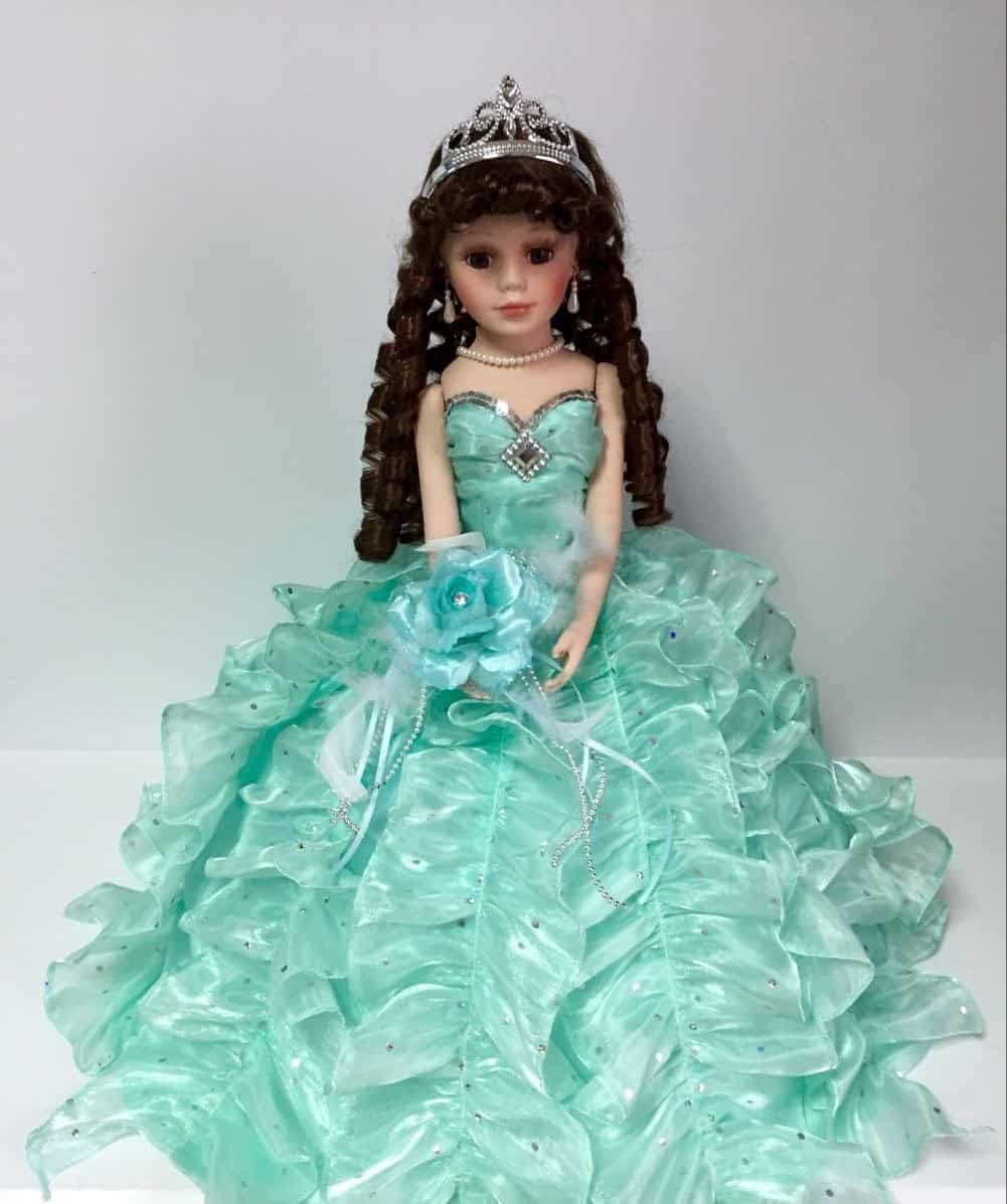 Muñeca de Porcelana Jmisa de 18" con Paraguas Quince Años