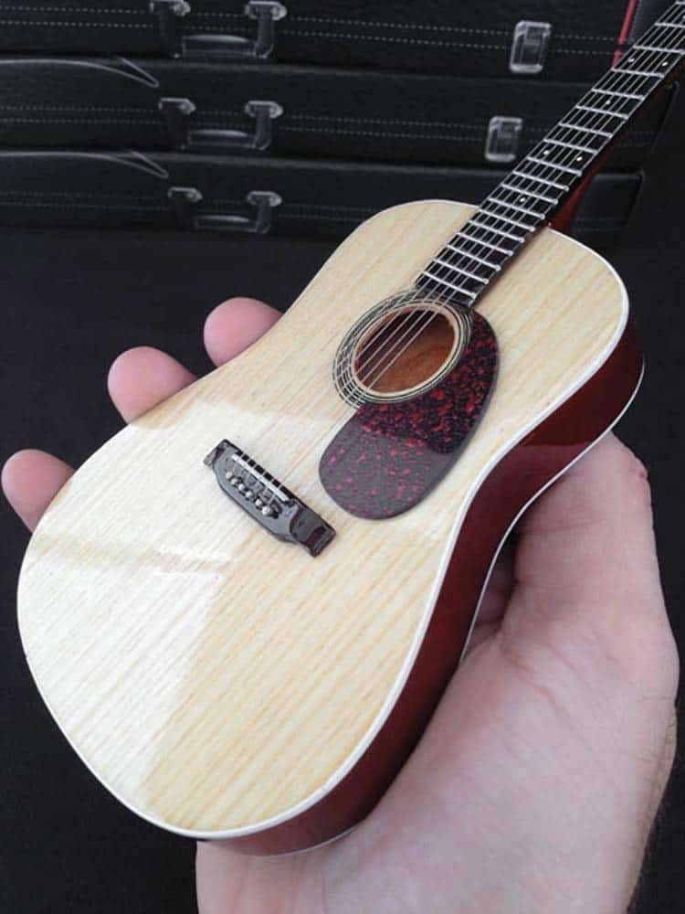 Réplica de guitarra acústica en miniatura Axe Heaven AC-001