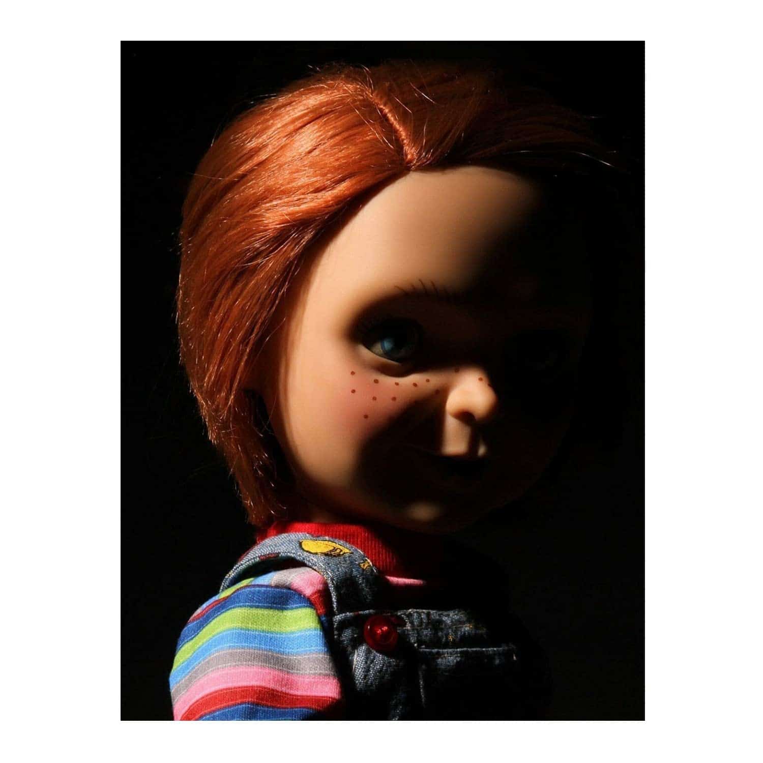 Chucky Ray Mezco Designers Series Mega Scale - Child's - Imagen 6