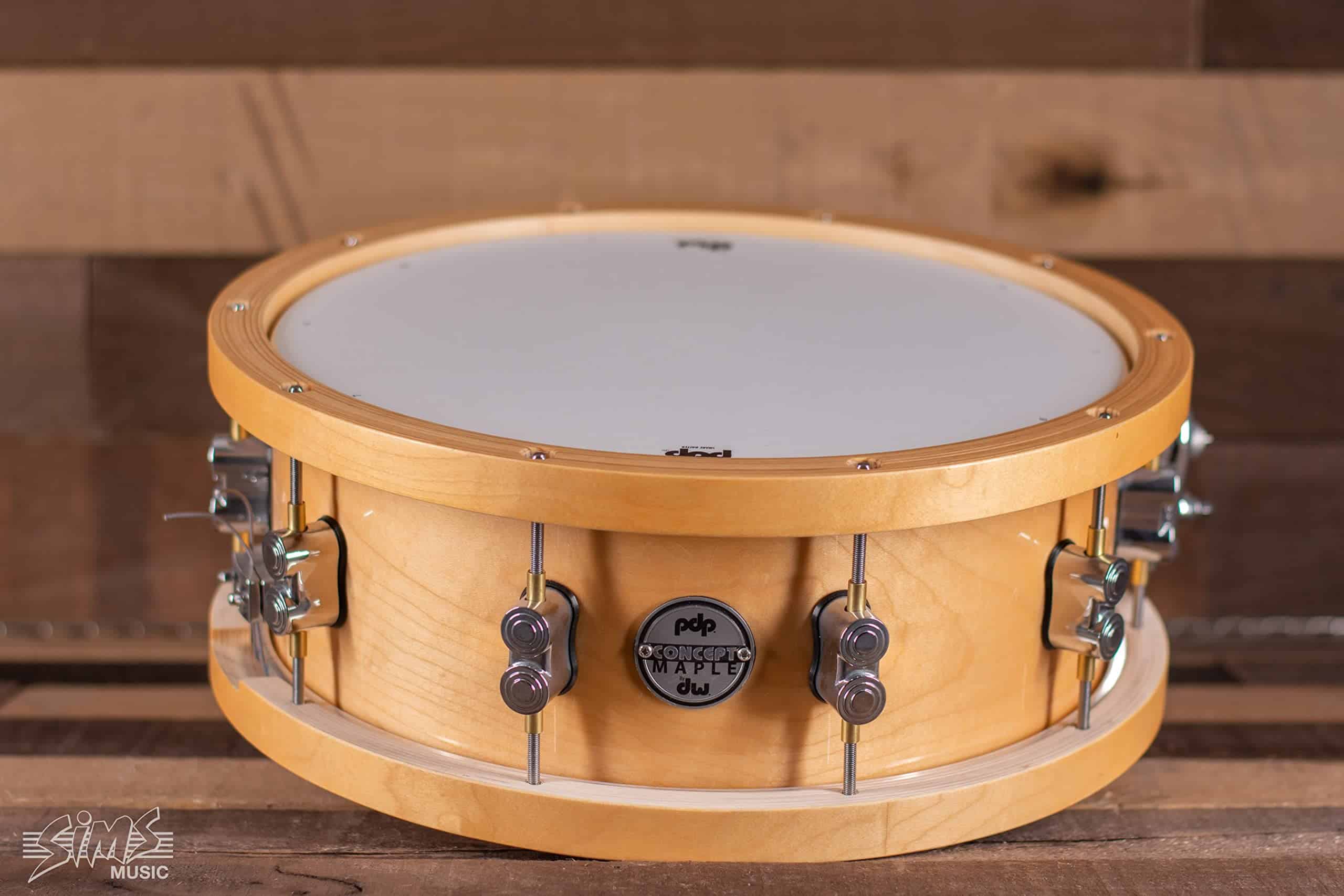 Tambor de Arce de 20 Capas con Aros de Madera y Herrajes - Imagen 3