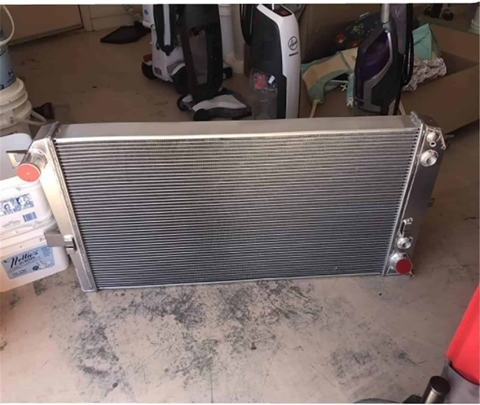 Radiador de aluminio de 3 filas RadRace para Chevy - Imagen 10