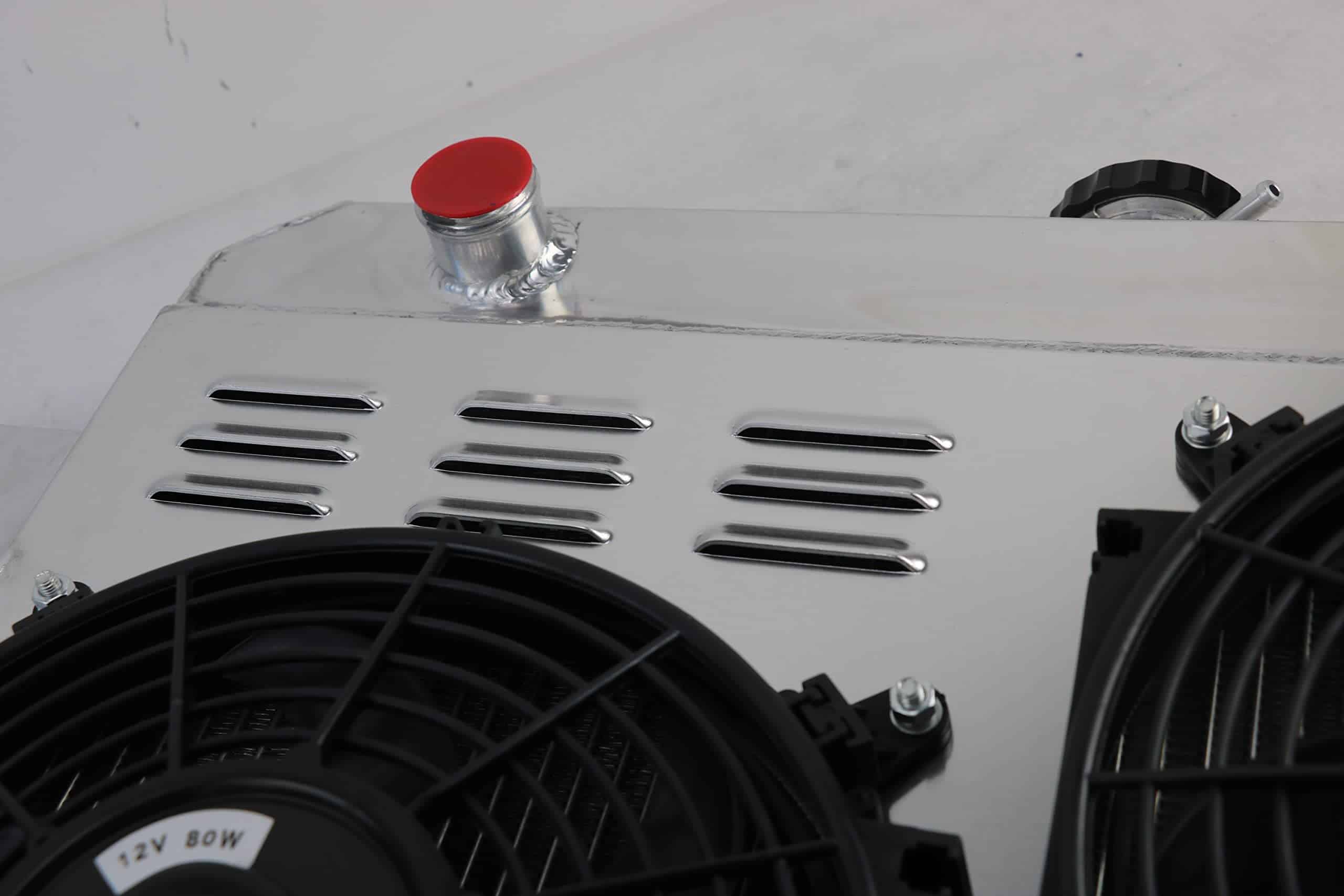 Radiador de aluminio de 3 filas COOLINGBEST para Jeep CJ5 - Imagen 4