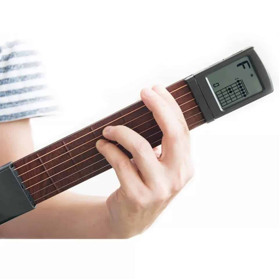 Entrenador de Guitarra Gueiddi, Herramienta Digital de