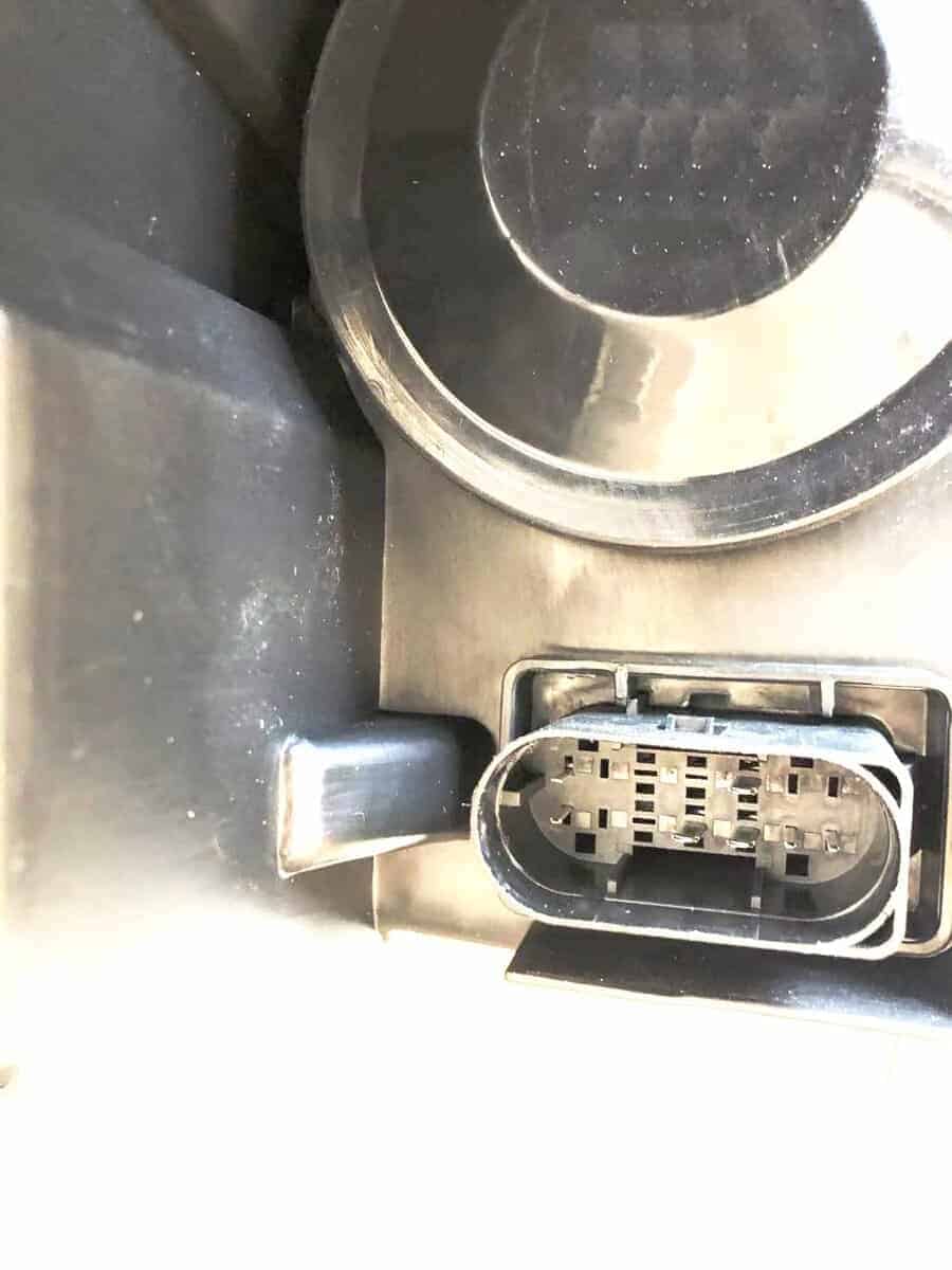 Faros delanteros derecho de repuesto con recorte cromado - Imagen 8