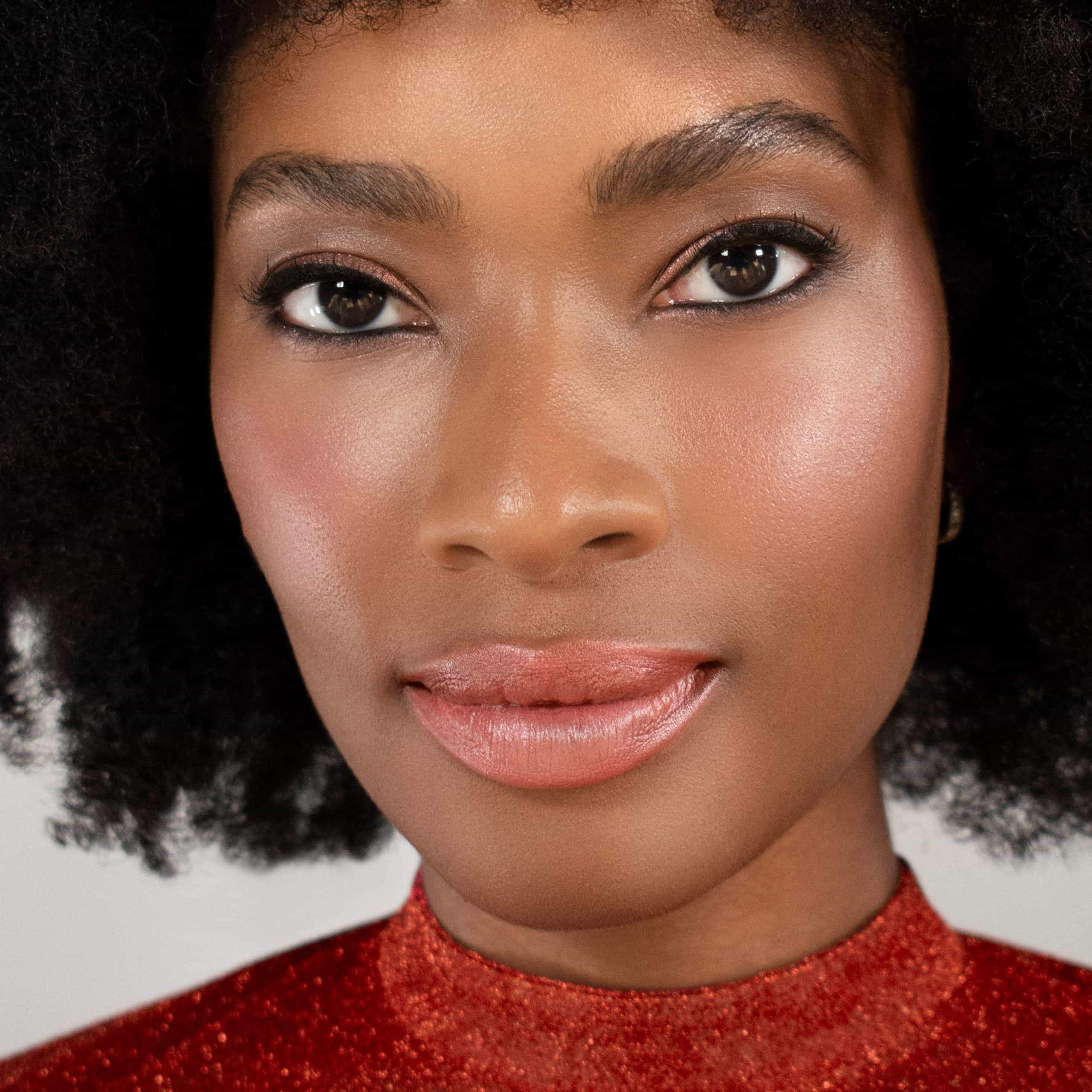 Labial MÉTIER Colour Core Champagne para un look lujoso y - Imagen 3