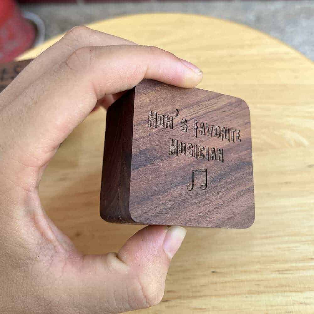 Caja de Púa de Guitarra de Nogal, Regalo de Guitarra para