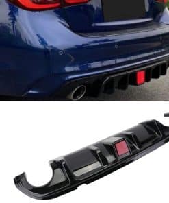 Difusor de labio trasero en negro brillante con spoiler y