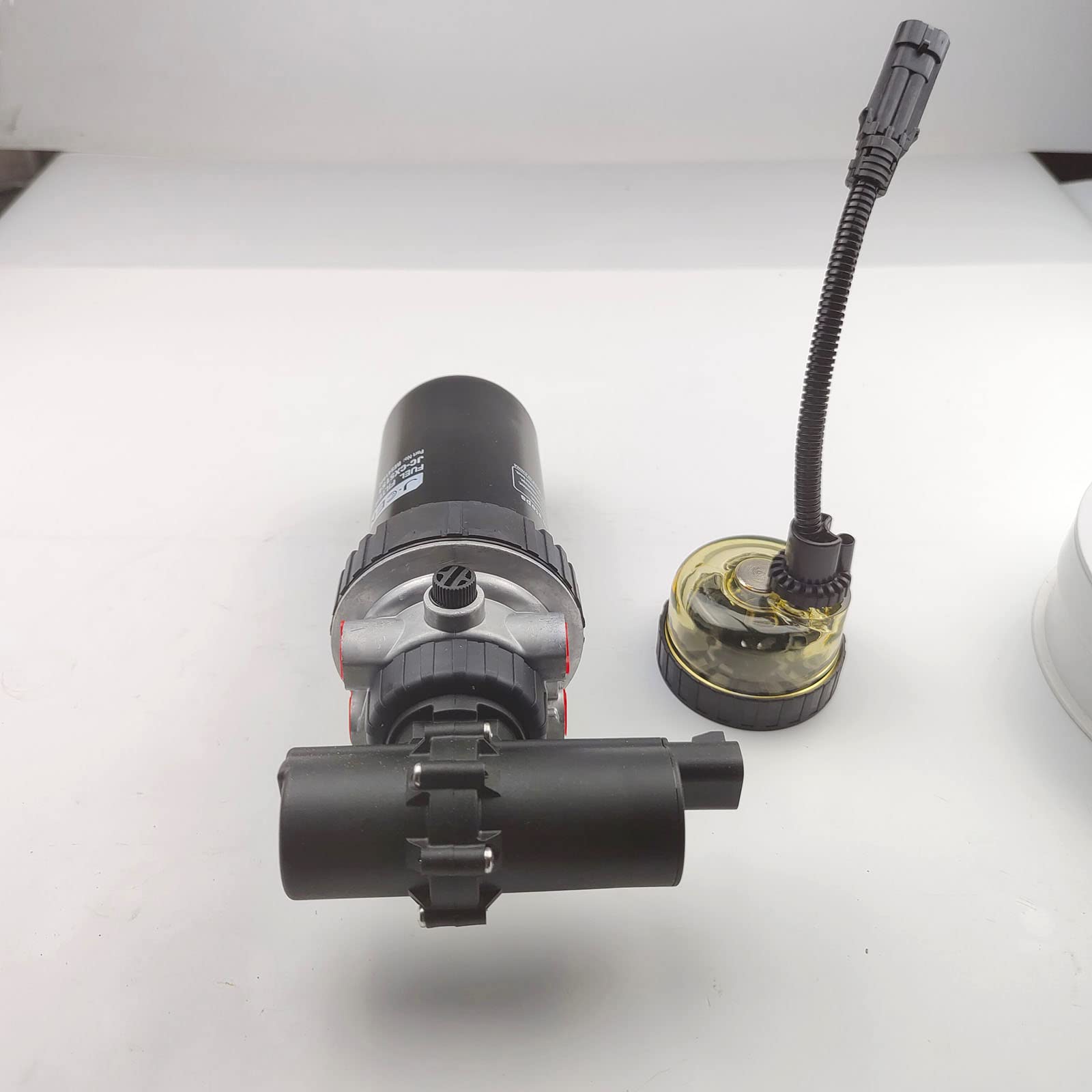 Bomba de Combustible y Filtro de Combustible 12V RE569926 - Imagen 3