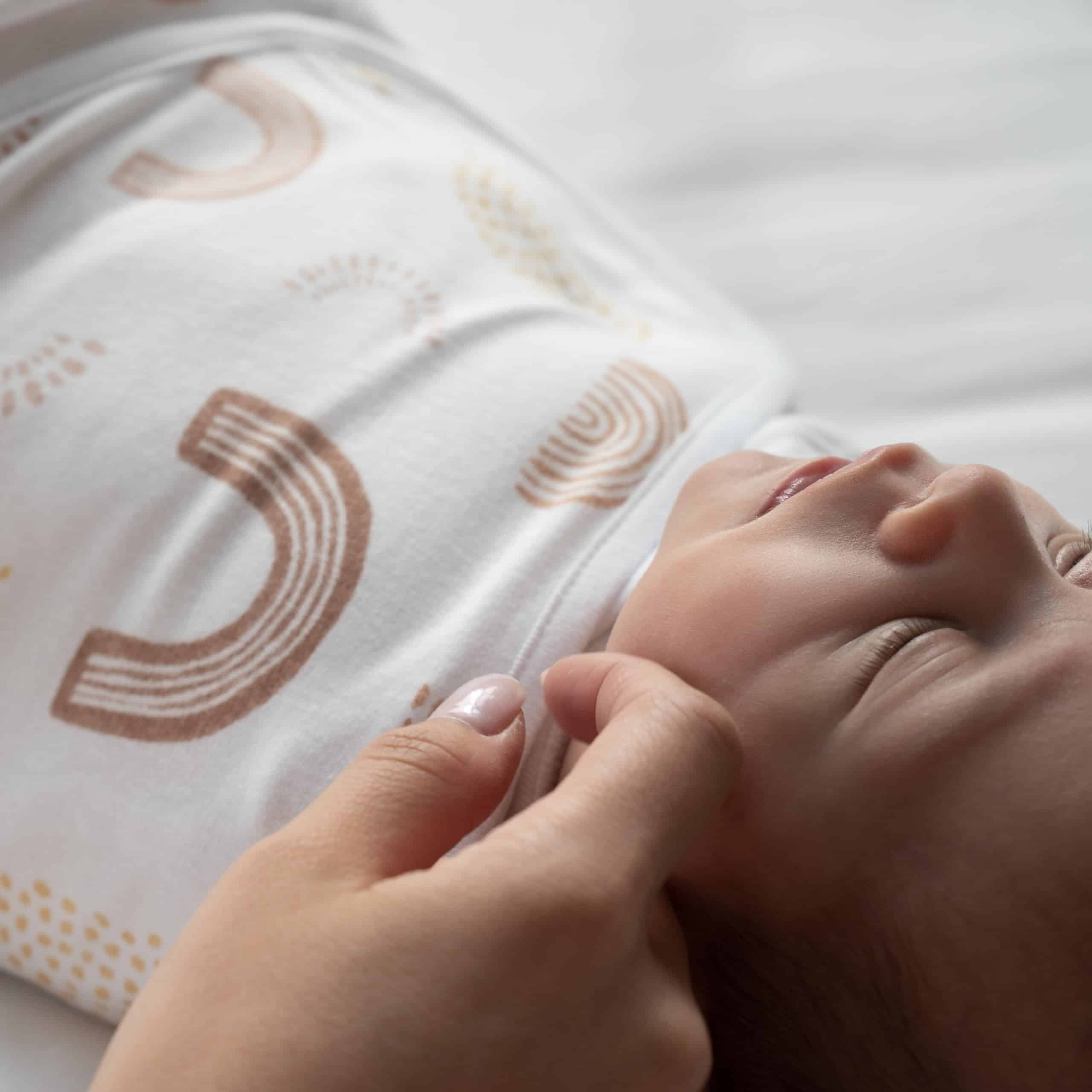 aden + anais Essentials Easy Swaddle Wrap Quick Change con - Imagen 9