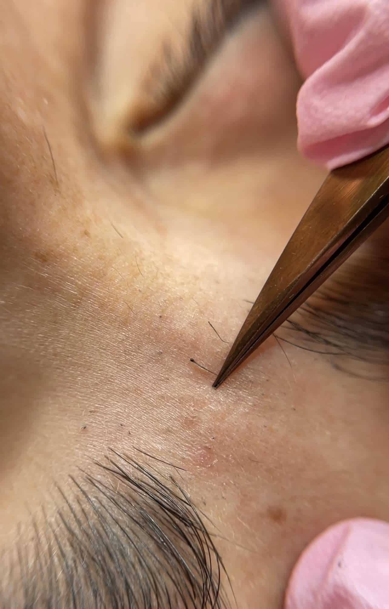 Set de Pinzas y tijeras NC Brows para remover vello (3) - Imagen 5
