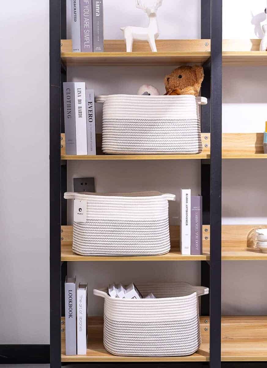 Cesta tejida mediana y grande con asa, utilizada para - Imagen 9