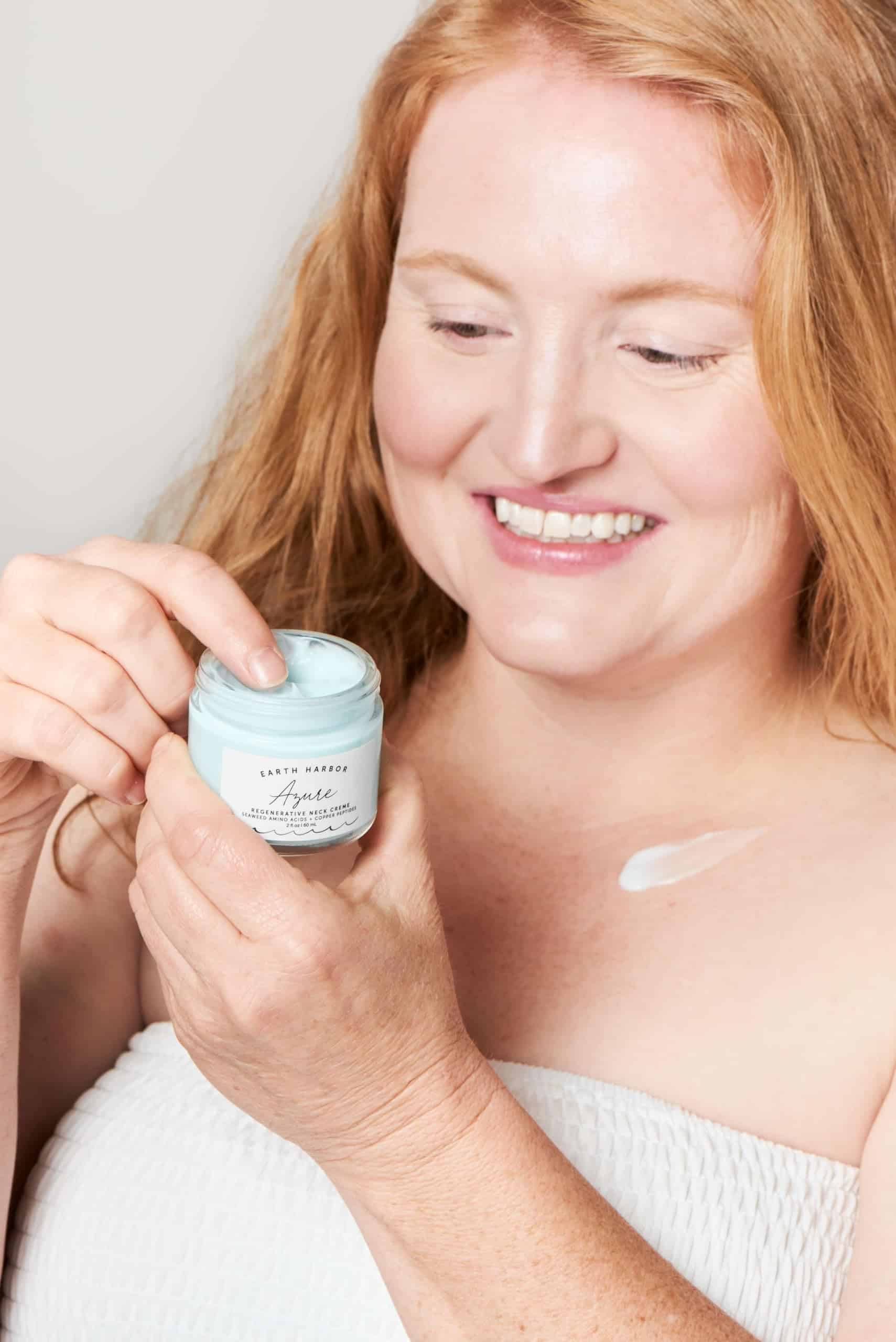 Earth Harbor AZURE Regenerative Neck Crema | Suaviza Cuello - Imagen 4