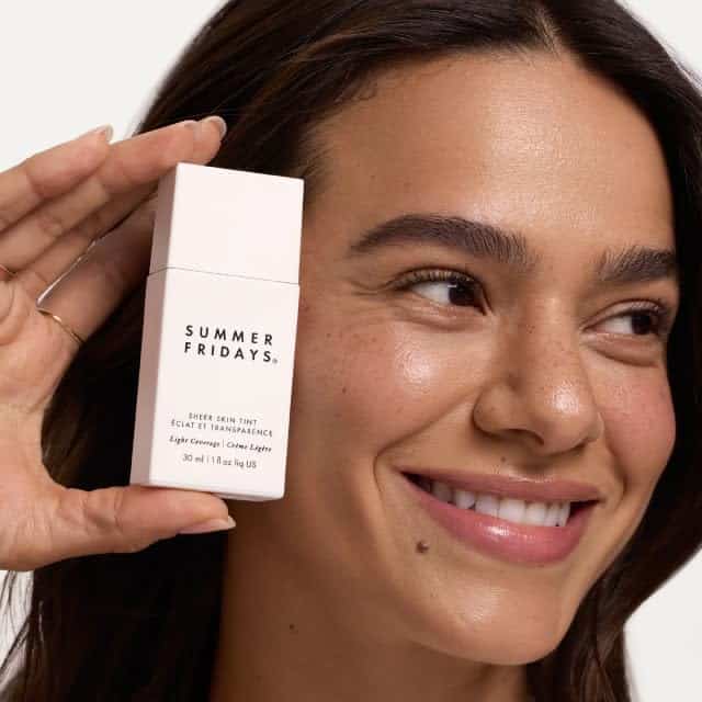 Summer Fridays Sheer Skin Tint - Tinte para -Medio con Tonos - Imagen 5