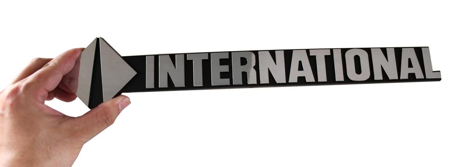 Emblema Internacional para Capó Lateral del Coche Insignia