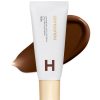 Hourglass Veil Hydrating Skin Tint - Shade 17