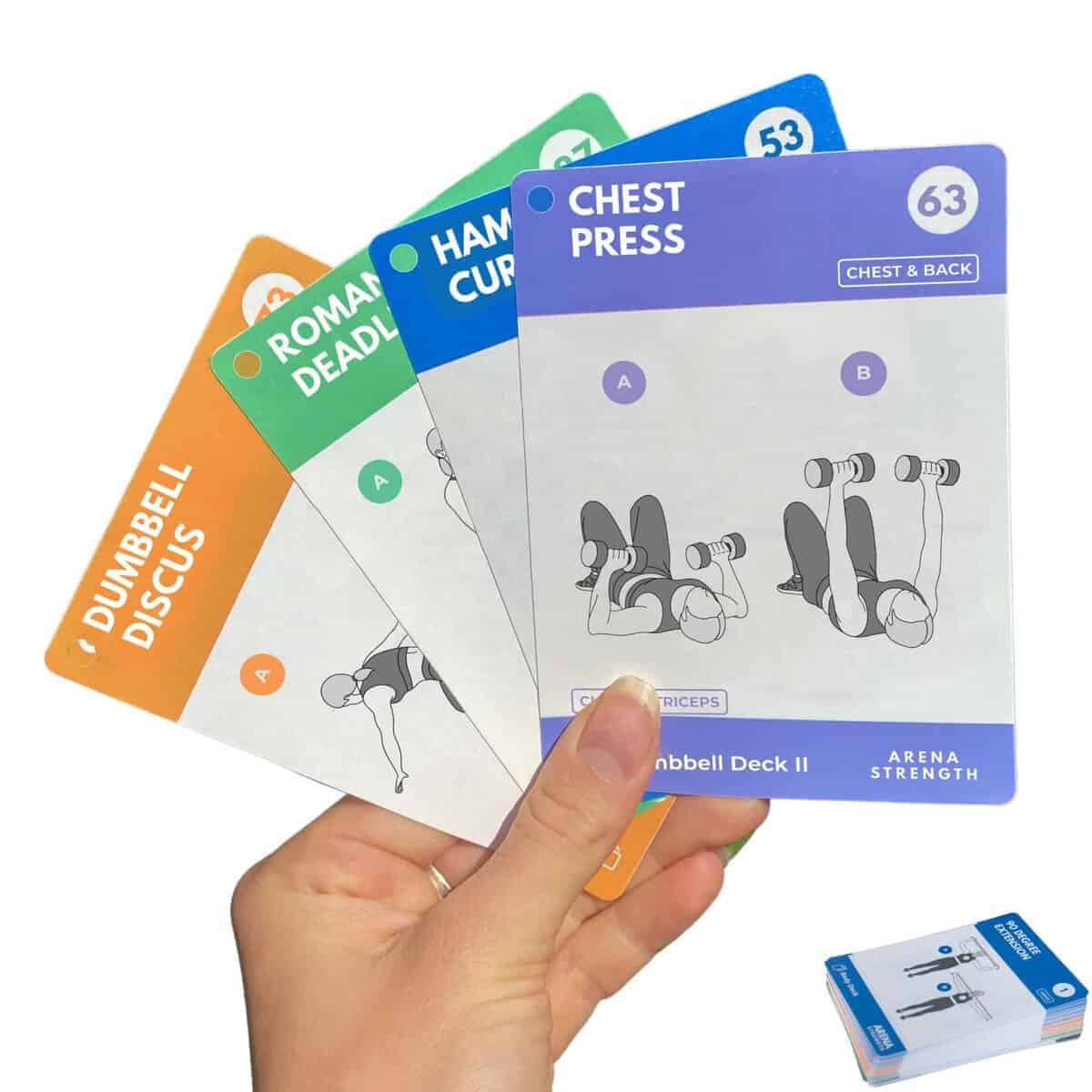 Baraja de ejercicios con pesas para entrenamientos de