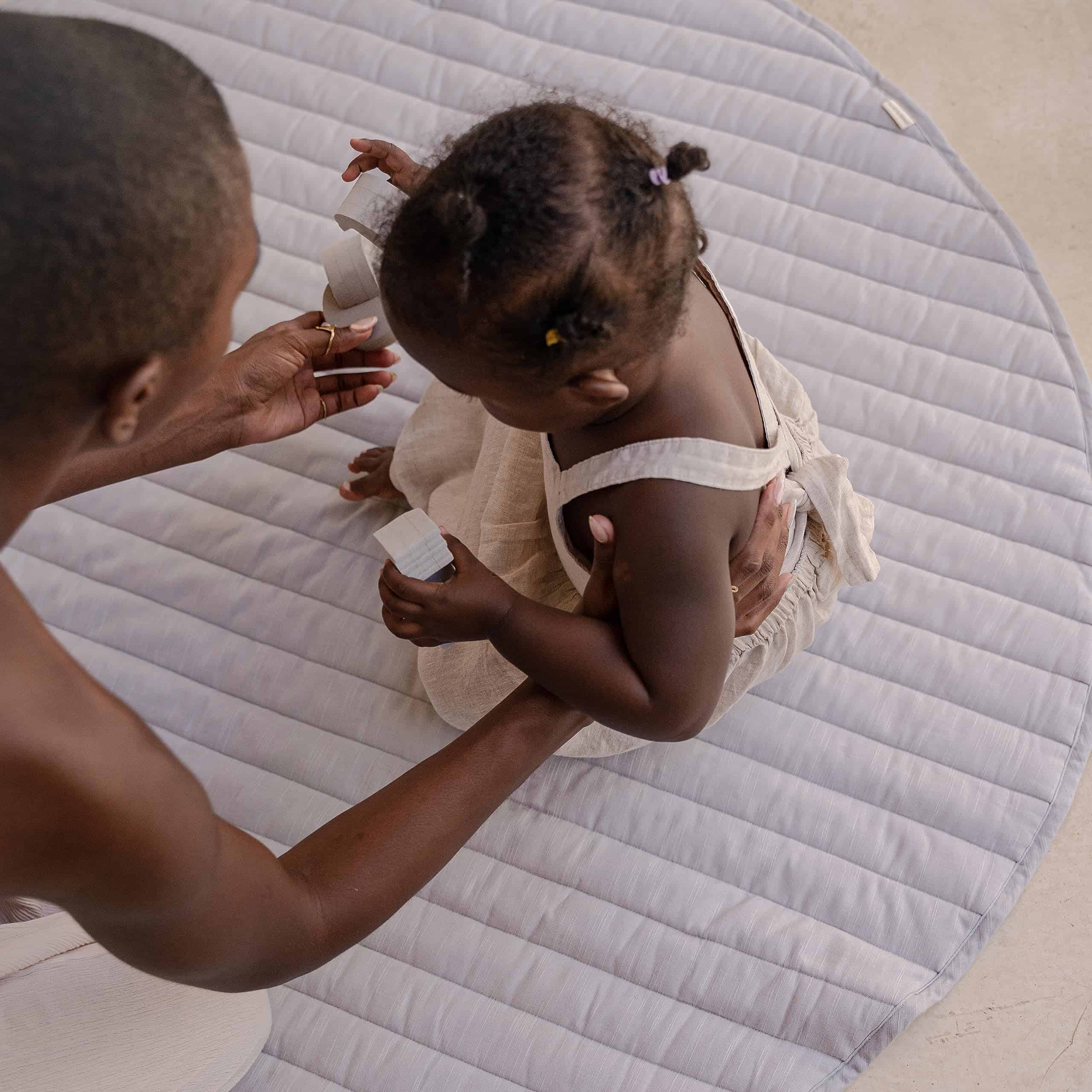 Tapete de Juego Reversible de Algodón Orgánico -Gris - Imagen 5